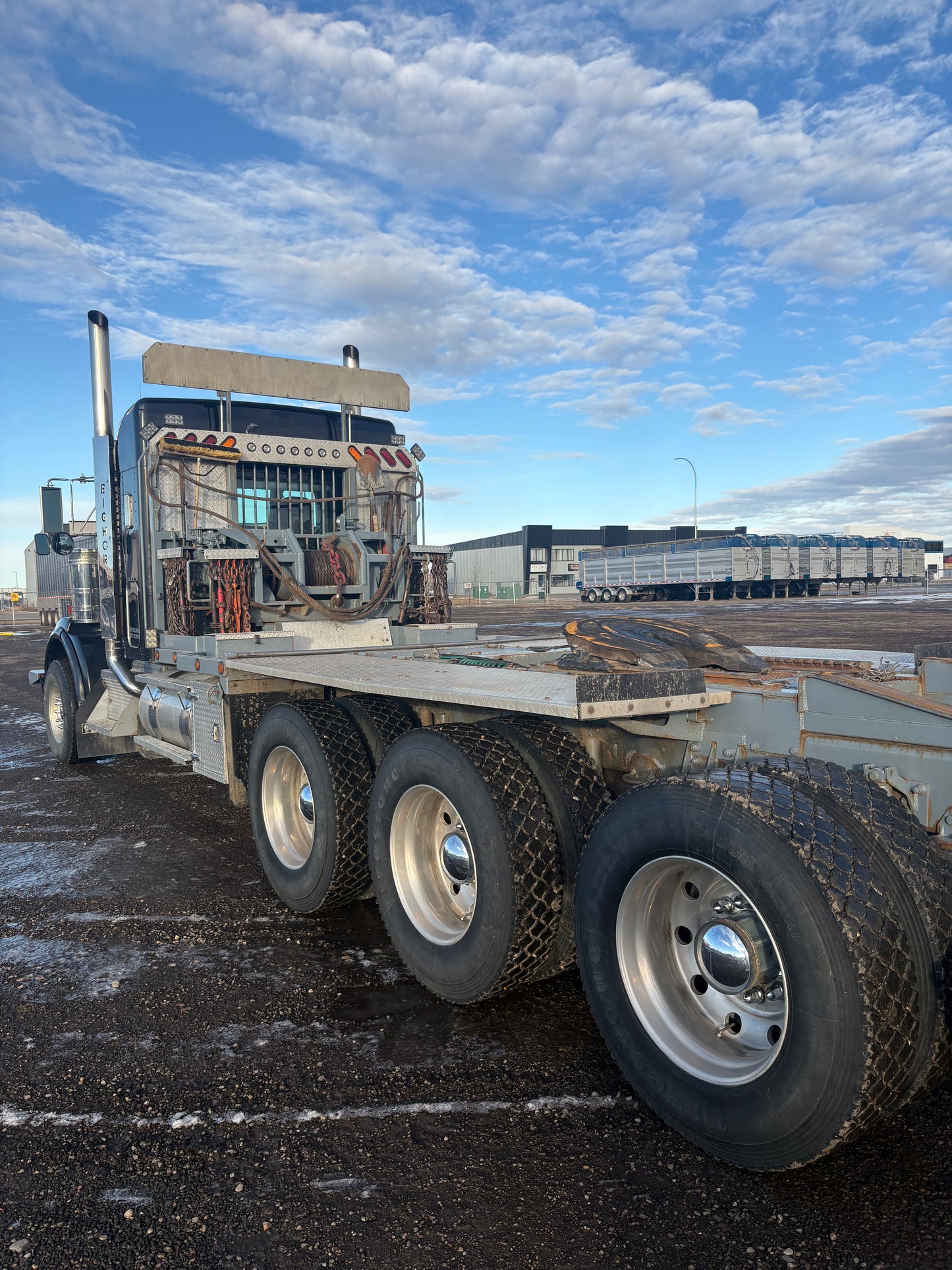 2007 KW T800 Tri Drive Winch Truck