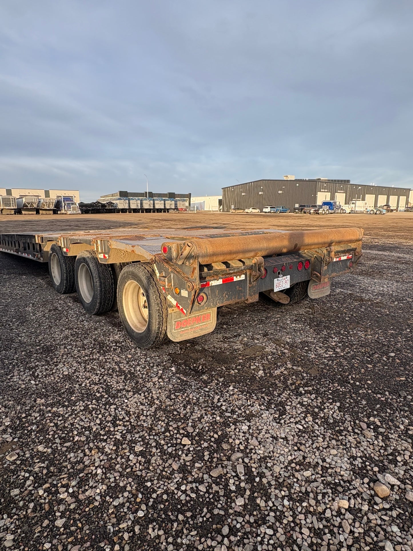 2007 Doepker 40ton Scissorneck Trailer