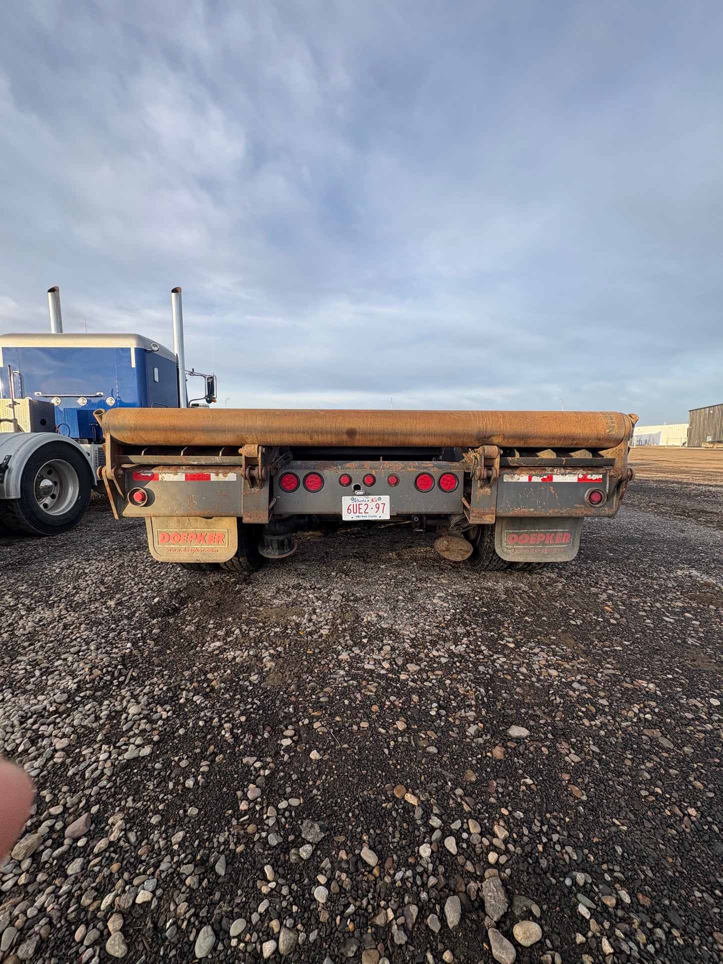 2007 Doepker 40ton Scissorneck Trailer