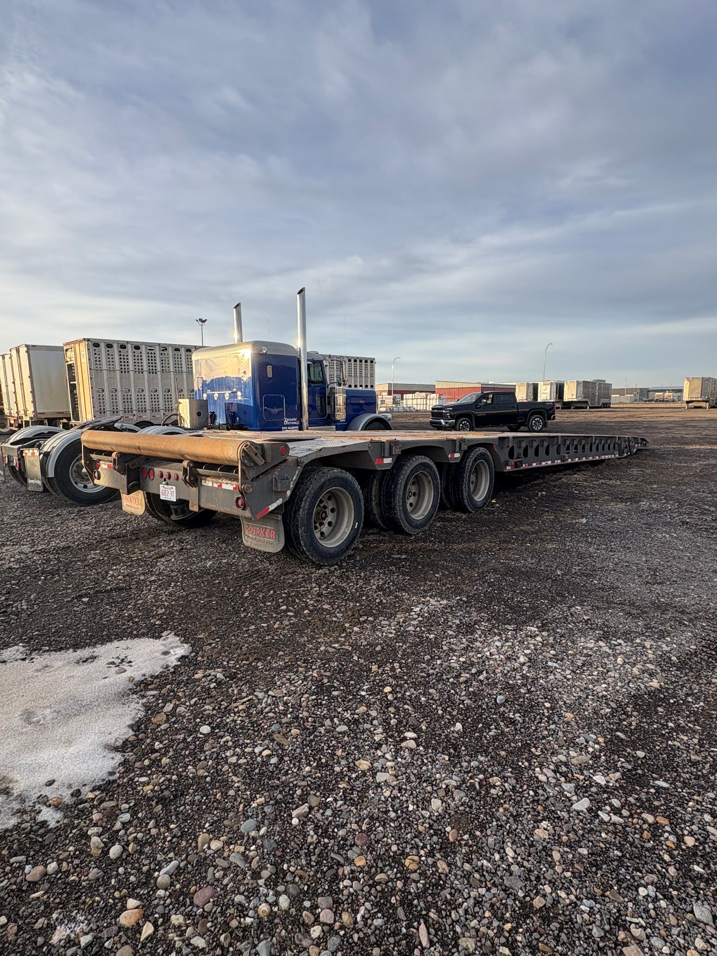 2007 Doepker 40ton Scissorneck Trailer
