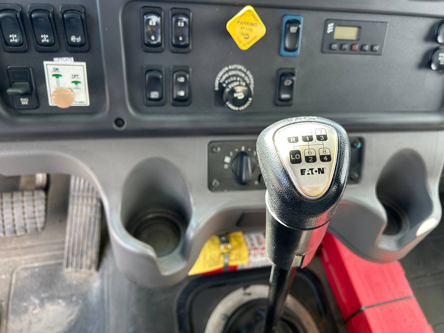 2018 Freightliner M2 106