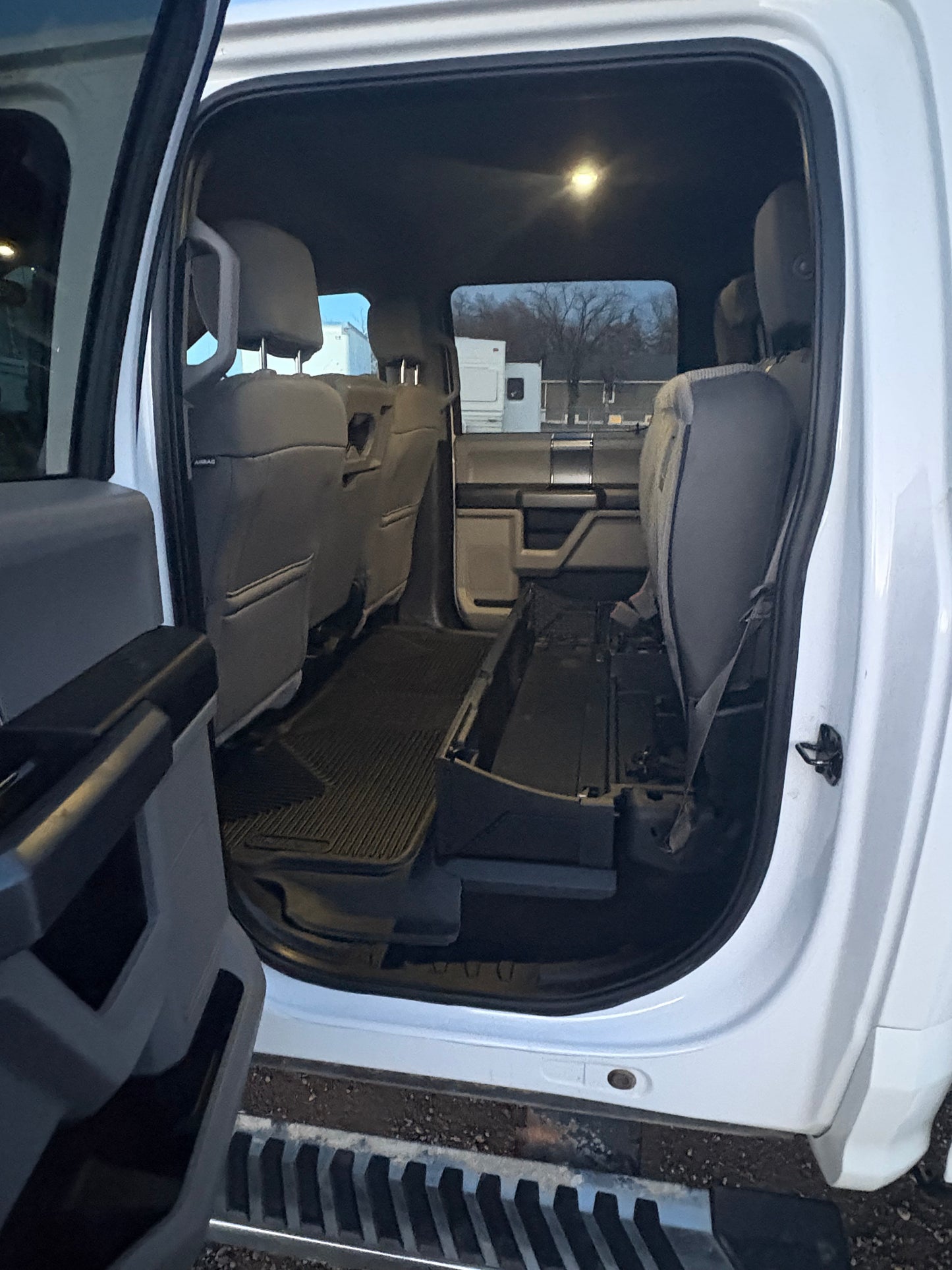 2018 Ford F350 XLT Crew Cab Long Box 4x4