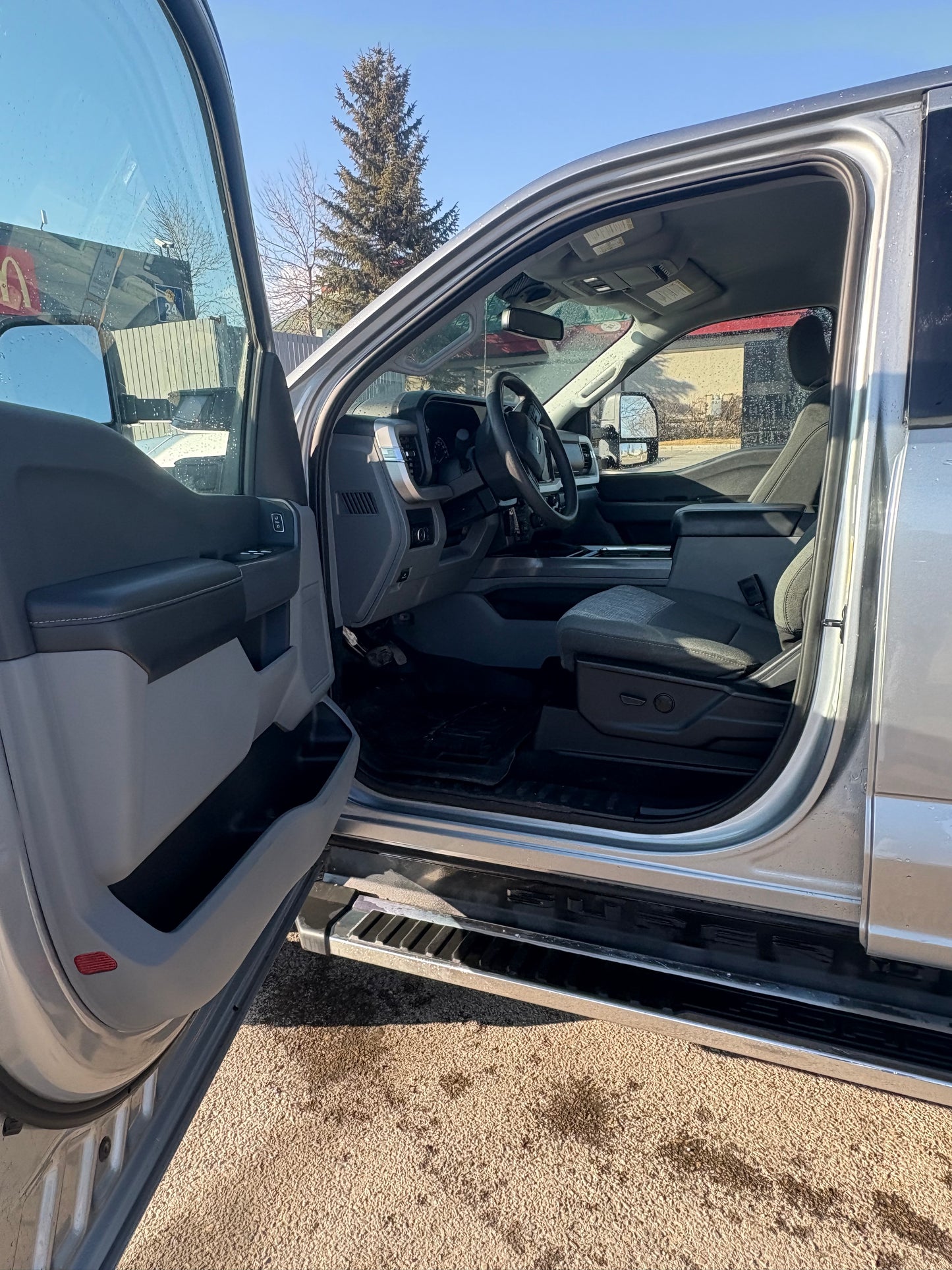 2023 Ford F350 XLT Crew Cab Long Box