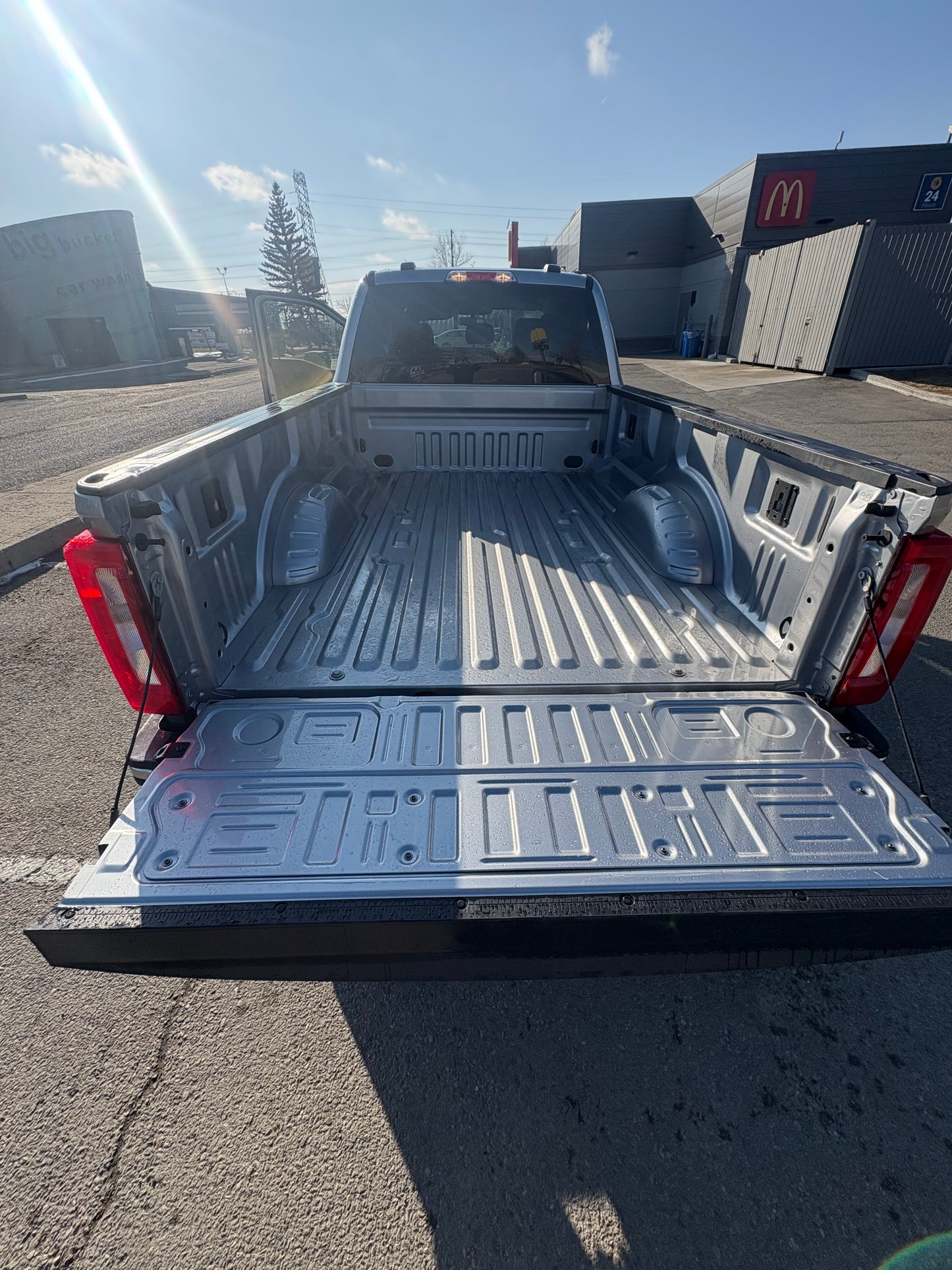 2023 Ford F350 XLT Crew Cab Long Box