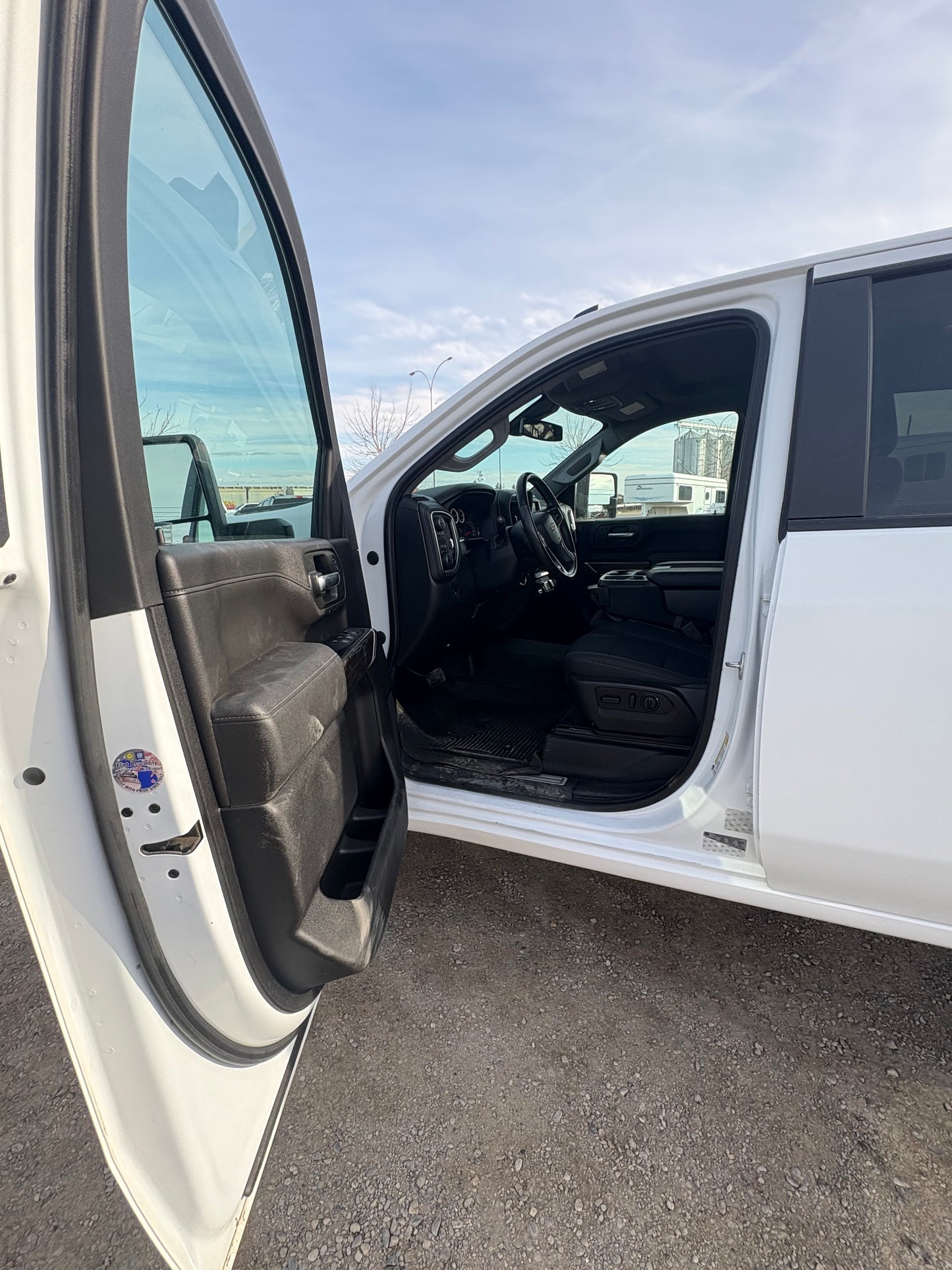 2023 Chevrolet Silverado 3500HD LT Crew Longbox