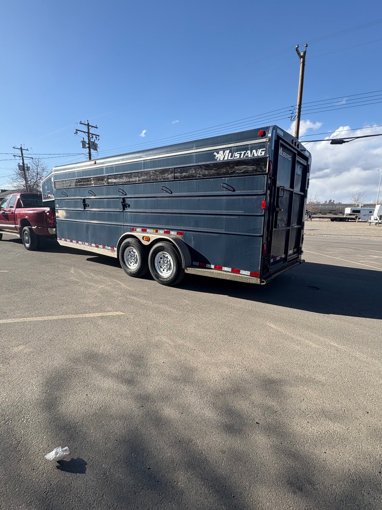 2002 Mustang 7x20 Stock Trailer