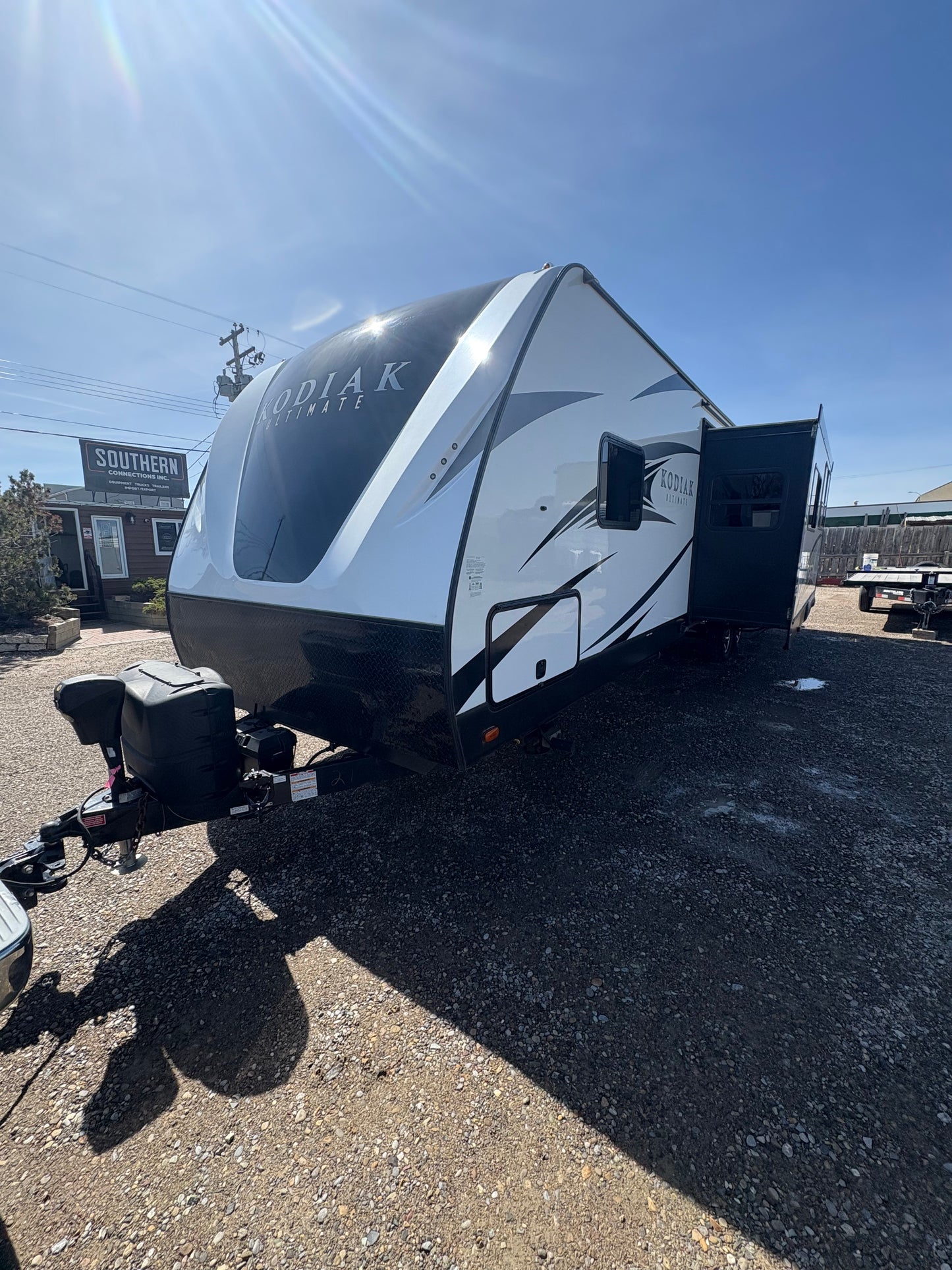 2017 Dutchmen Kodiak 330BHSL Travel Trailer