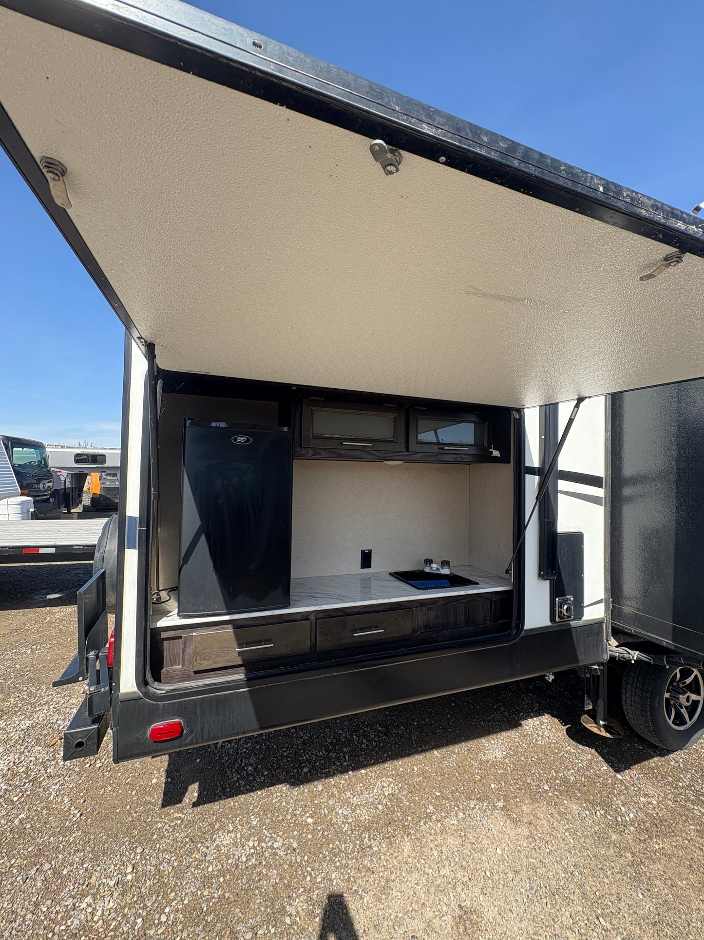 2017 Dutchmen Kodiak 330BHSL Travel Trailer