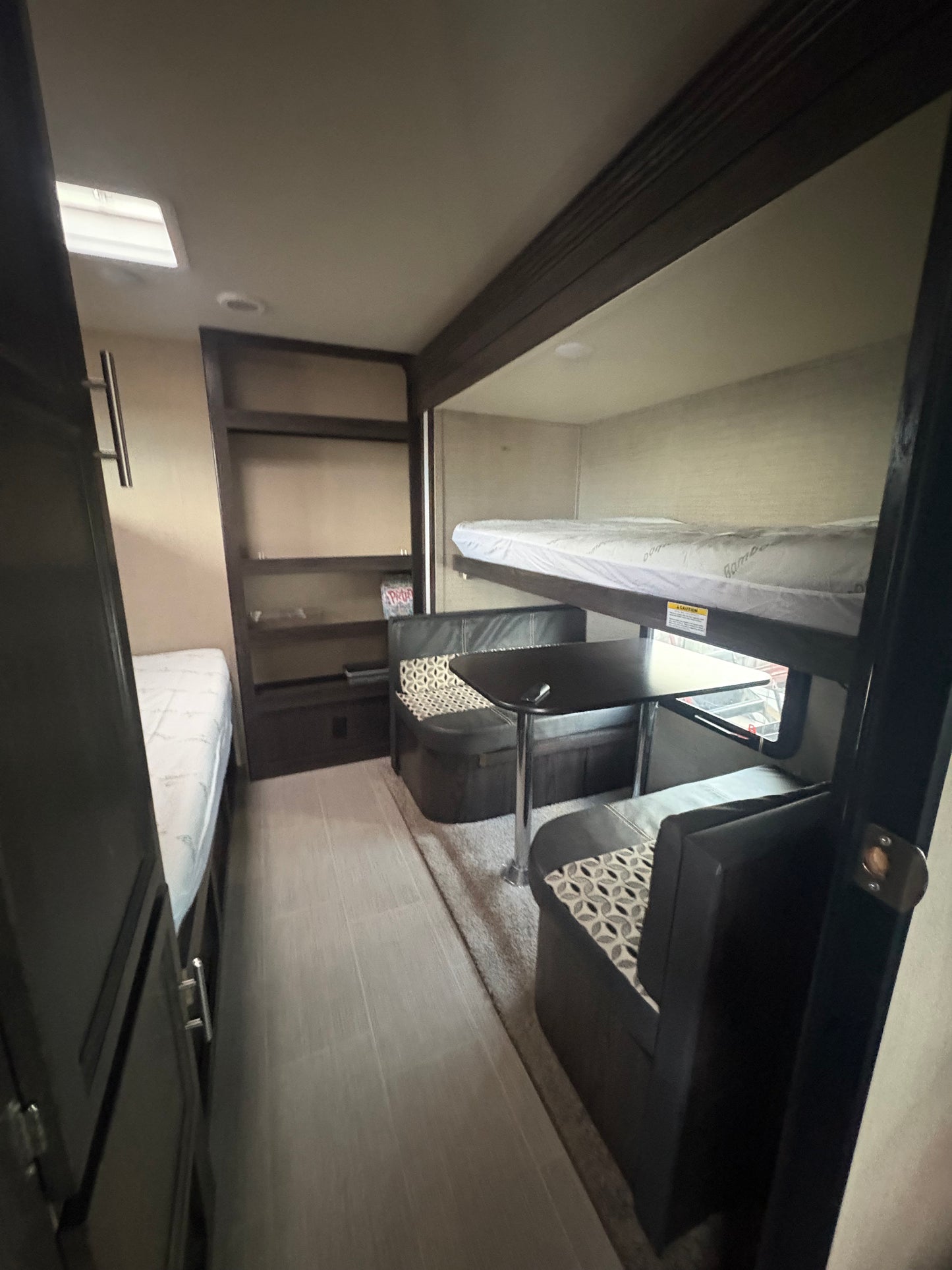 2017 Dutchmen Kodiak 330BHSL Travel Trailer