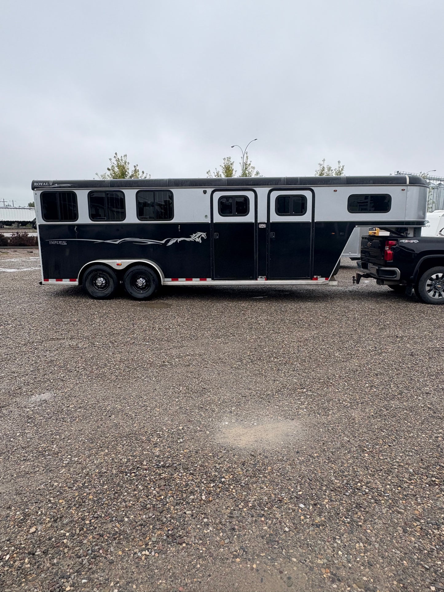 2014 C&B Royal T 3H Gooseneck All Aluminum