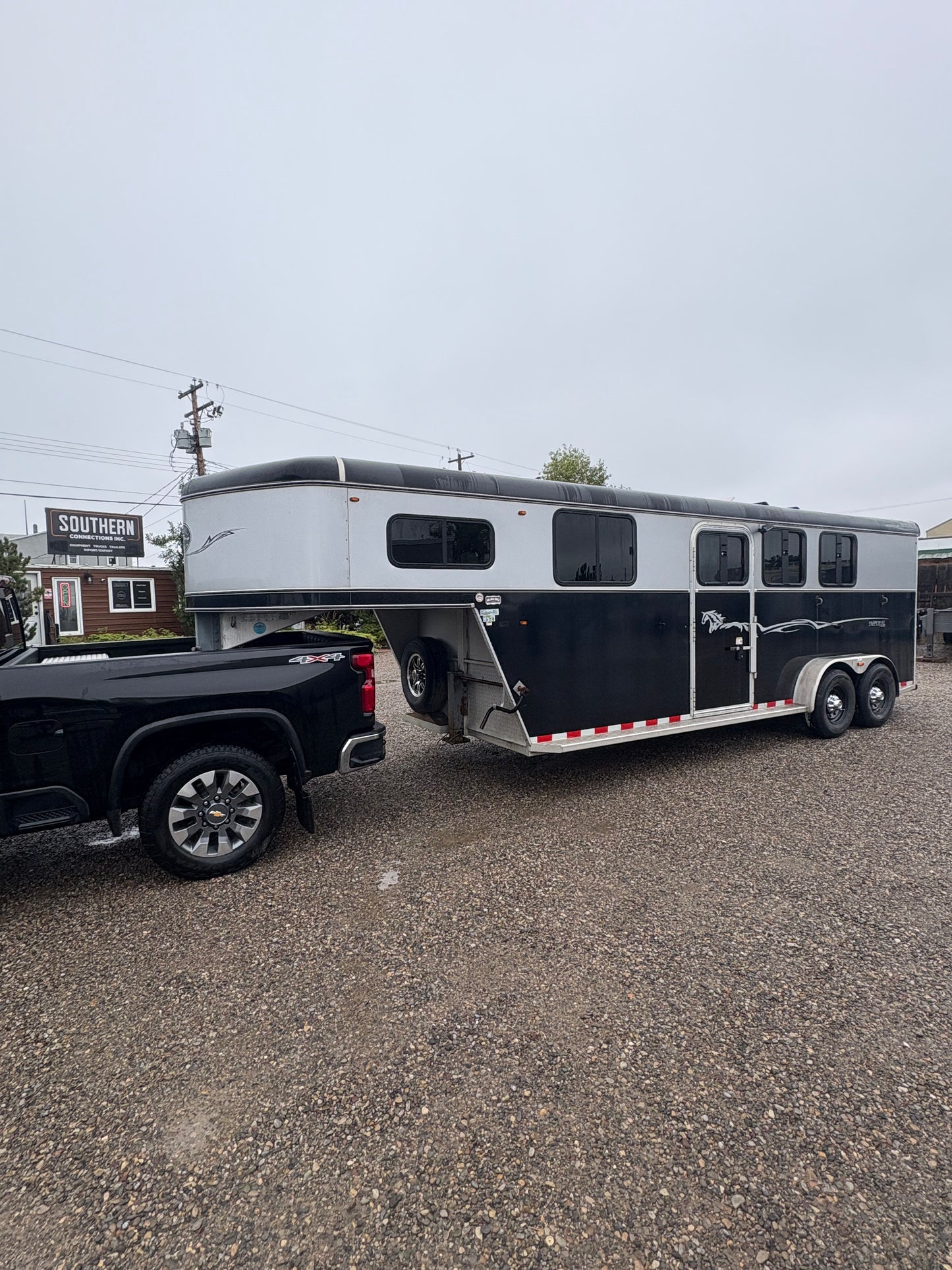 2014 C&B Royal T 3H Gooseneck All Aluminum