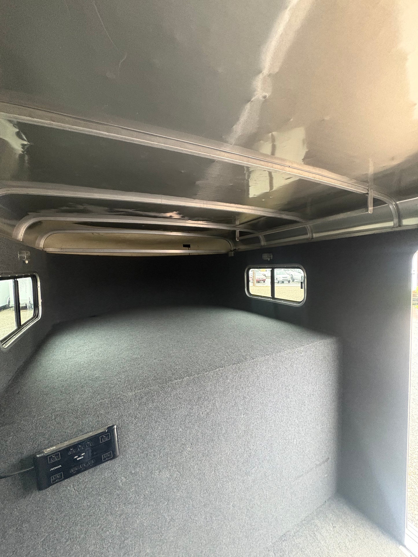 2014 C&B Royal T 3H Gooseneck All Aluminum