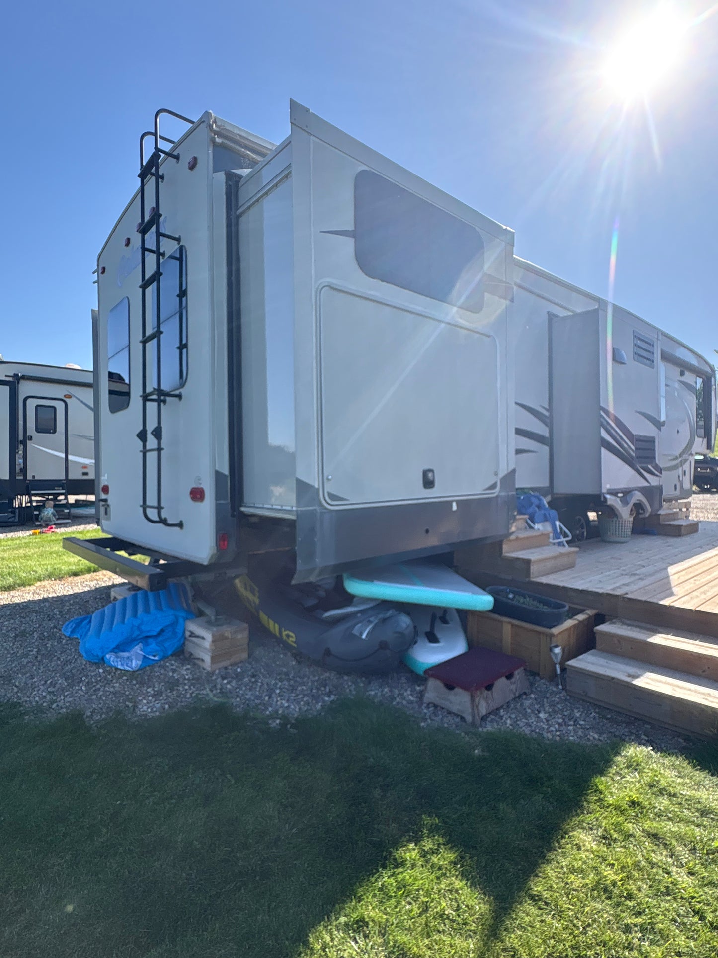 Columbia 385BH Bunkhouse 5th Wheel