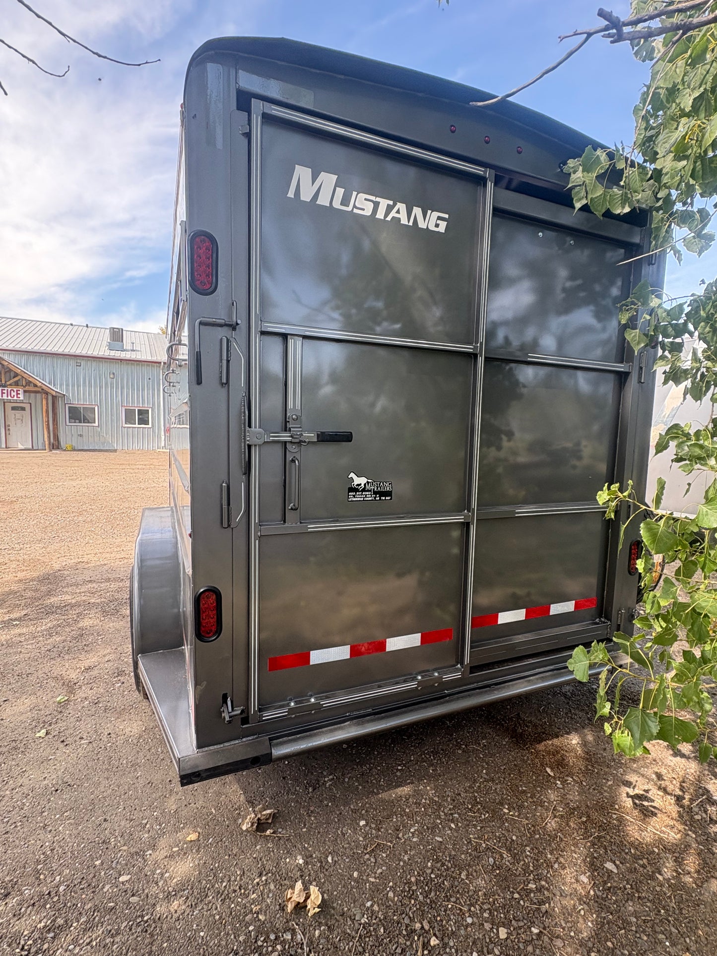 New Mustang 16ft Stock/Combo Trailer