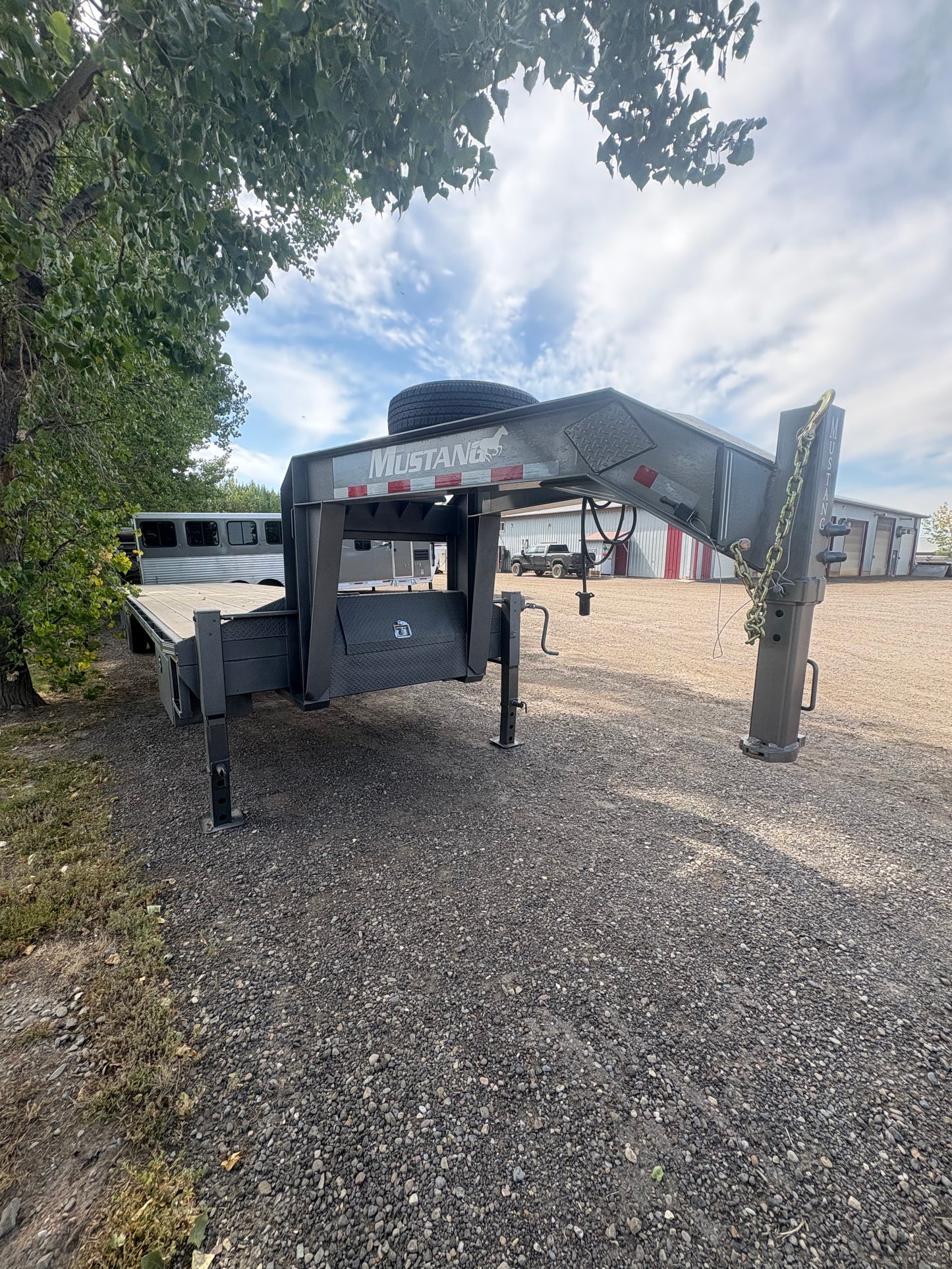New 2026 Mustang 40ft Gooseneck