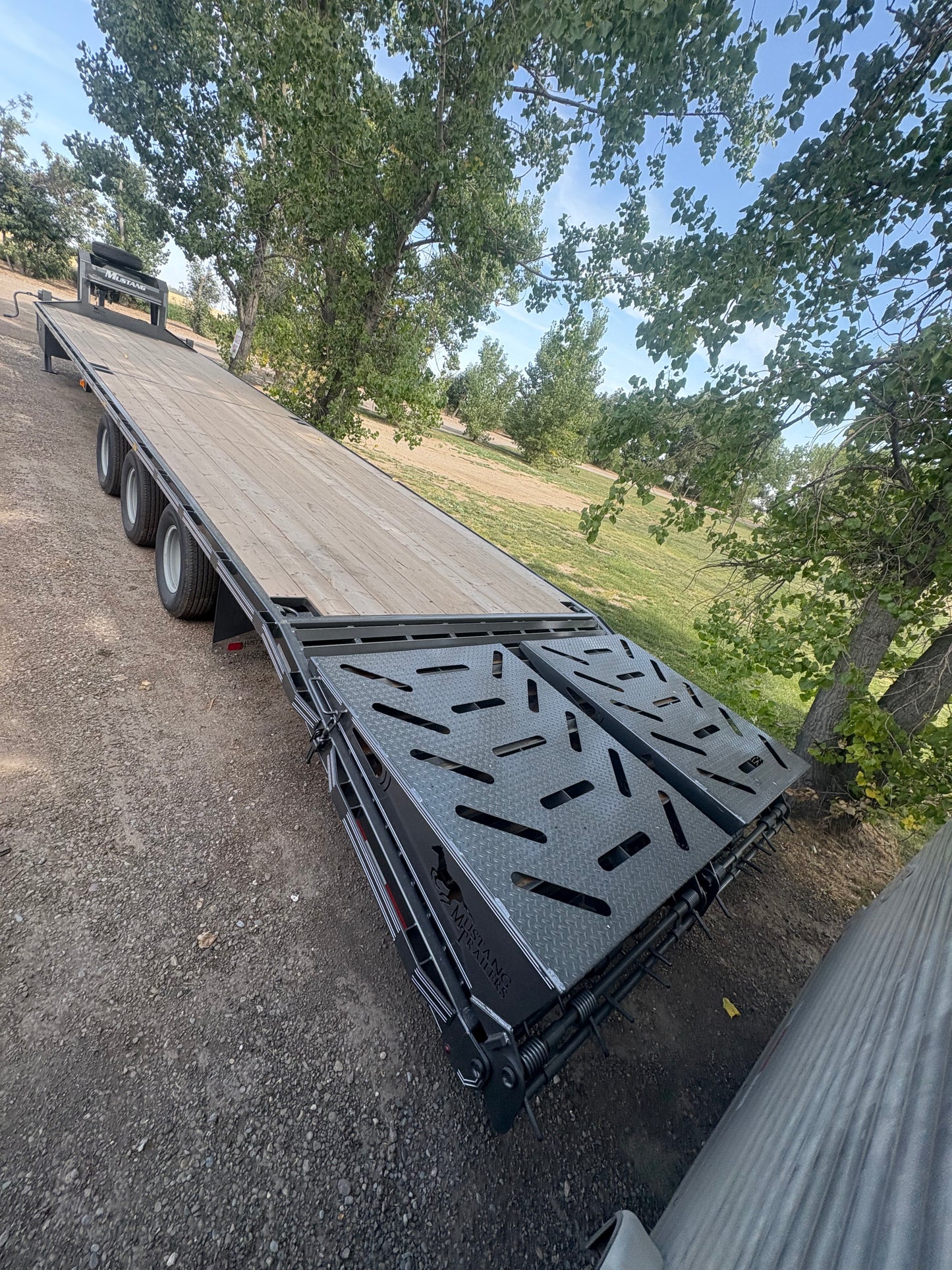 New 2026 Mustang 40ft Gooseneck