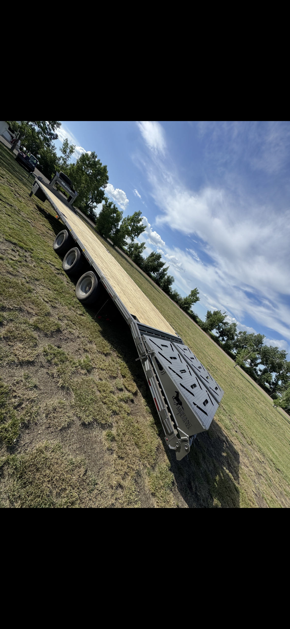 New 2026 Mustang 40ft Gooseneck