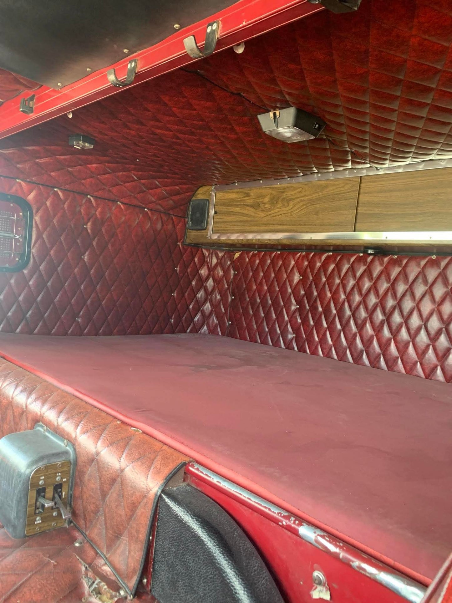 1983 Freightliner Cabover Semi