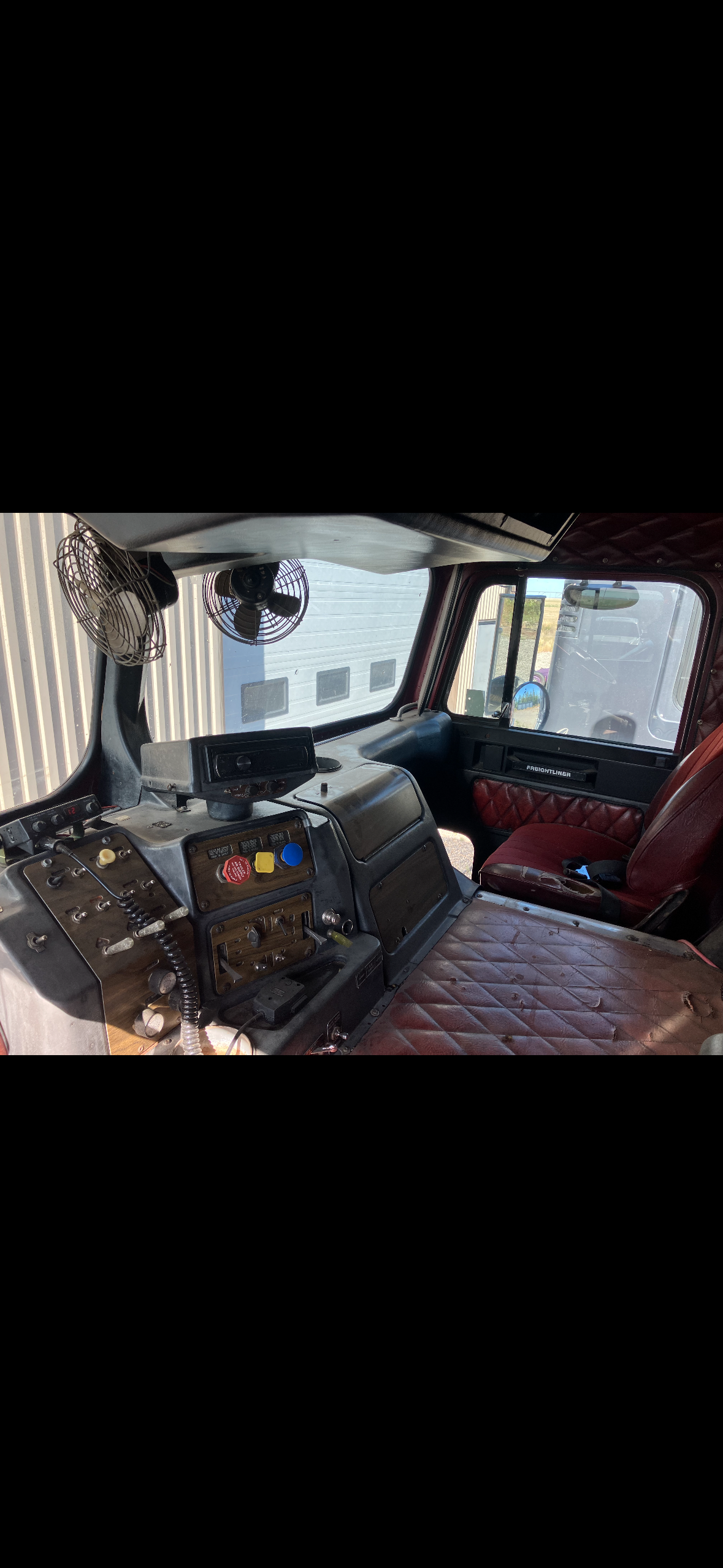1983 Freightliner Cabover Semi