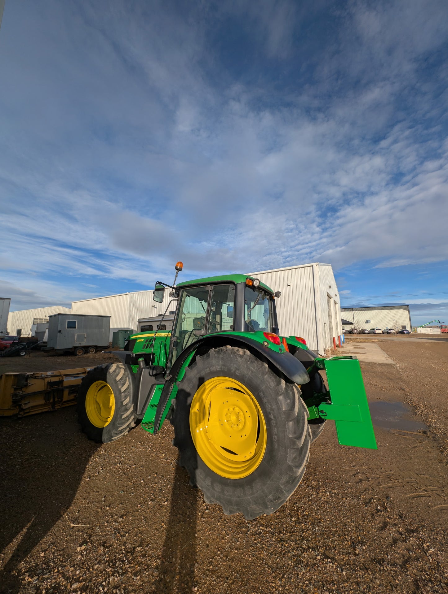 2015 John Deere 6125M Tractor w/Front Blade