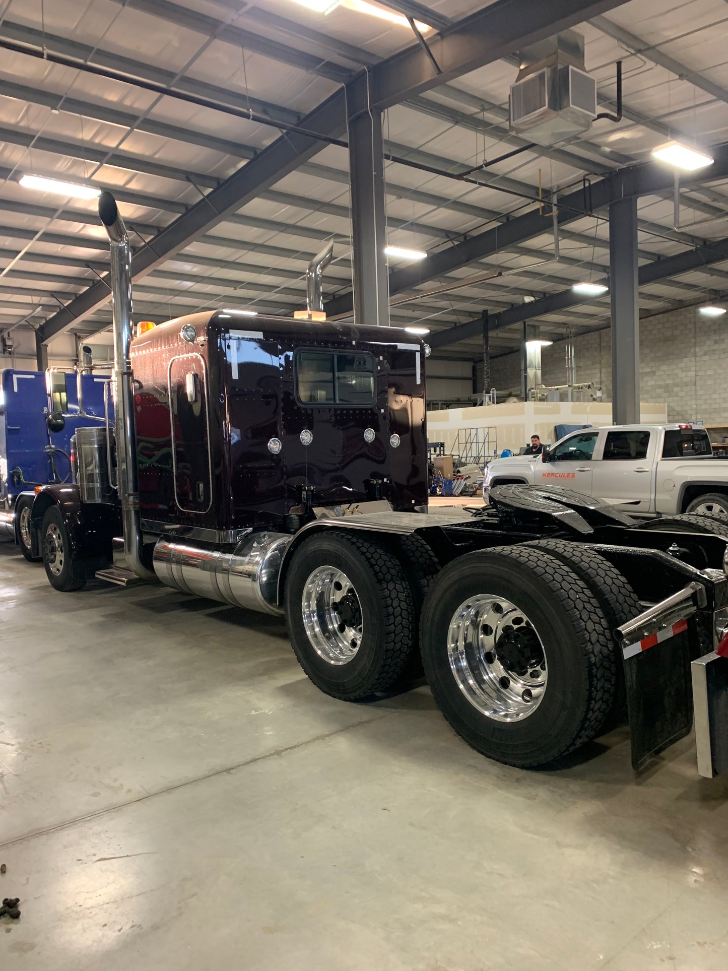 2006 Peterbilt 379 Flat Top Semi