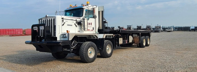 Kenworth C-500Tandem Pole Truck