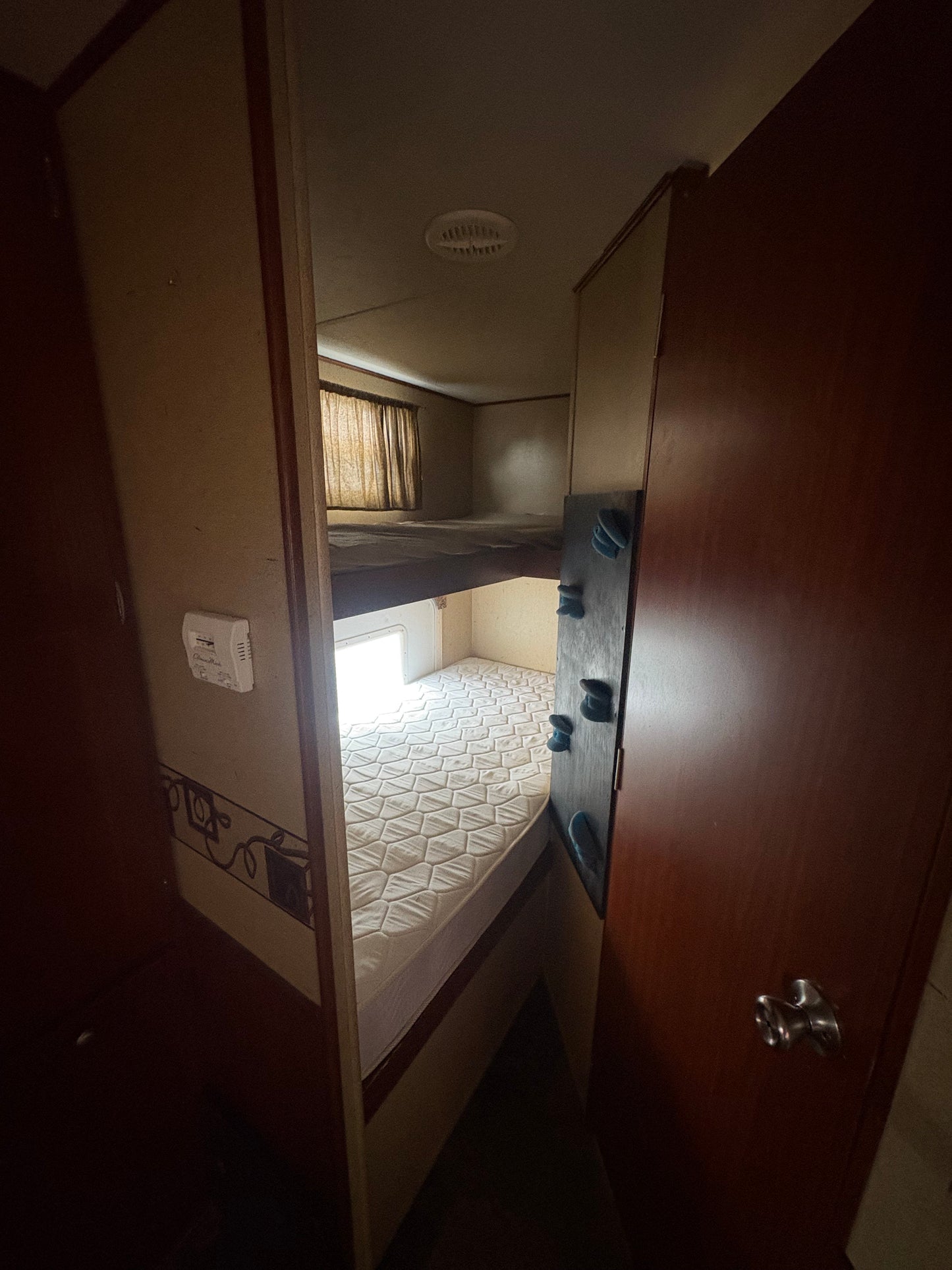 2009 Crossroads Zinger 26BH Bunkhouse