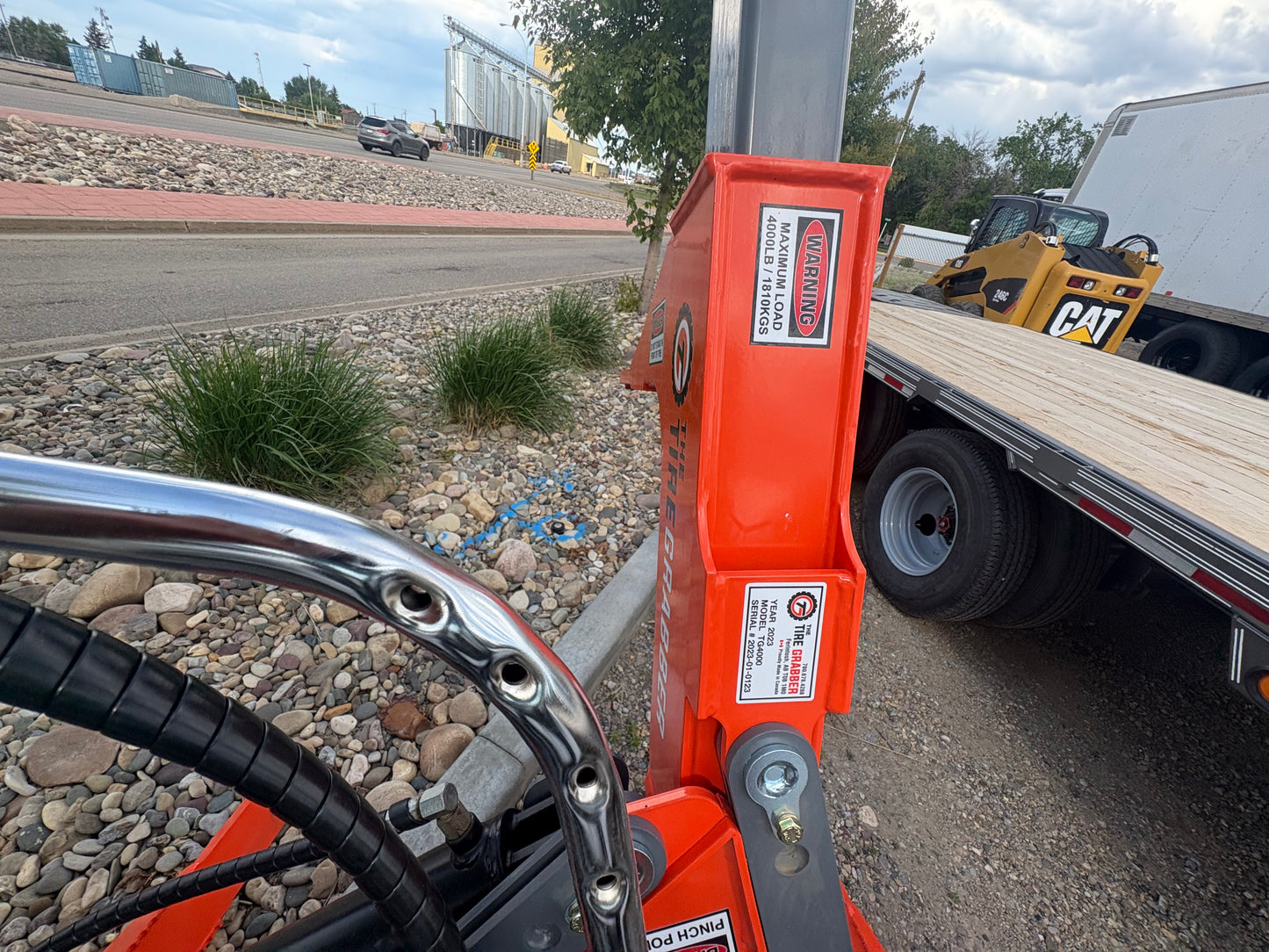 TIRE GRABBER Model:TG4000 In Stock in Coaldale