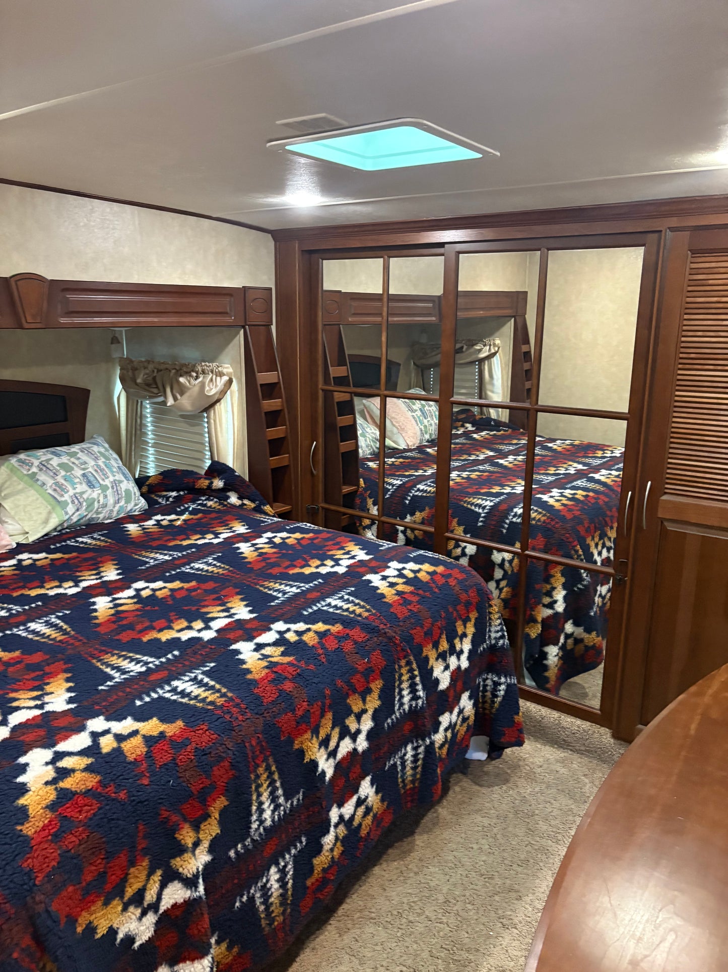 Columbia 385BH Bunkhouse 5th Wheel
