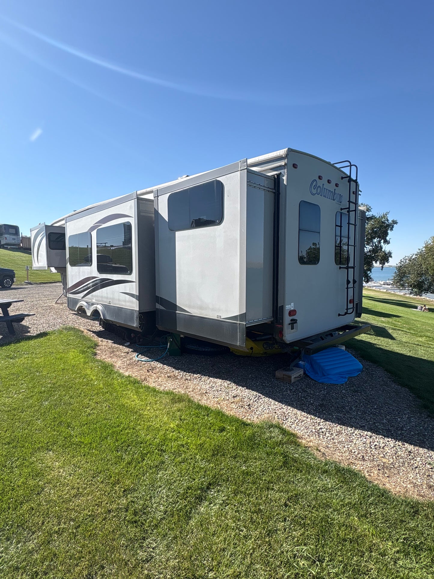 Columbia 385BH Bunkhouse 5th Wheel
