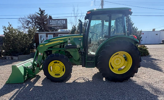 2014 John Deere 5100E / 553 Loader