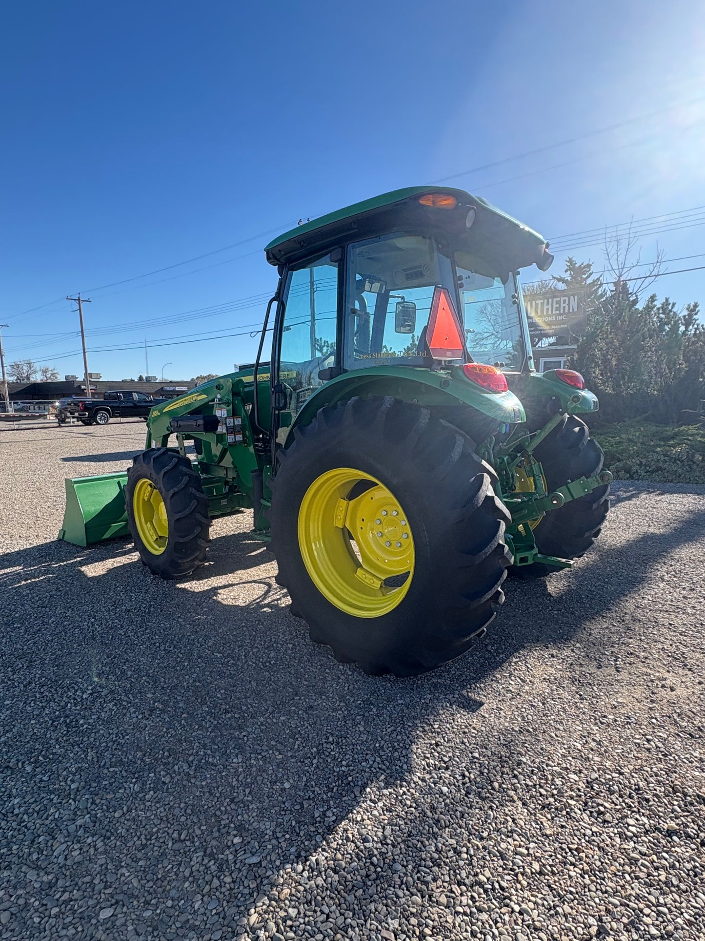 2014 John Deere 5100E / 553 Loader
