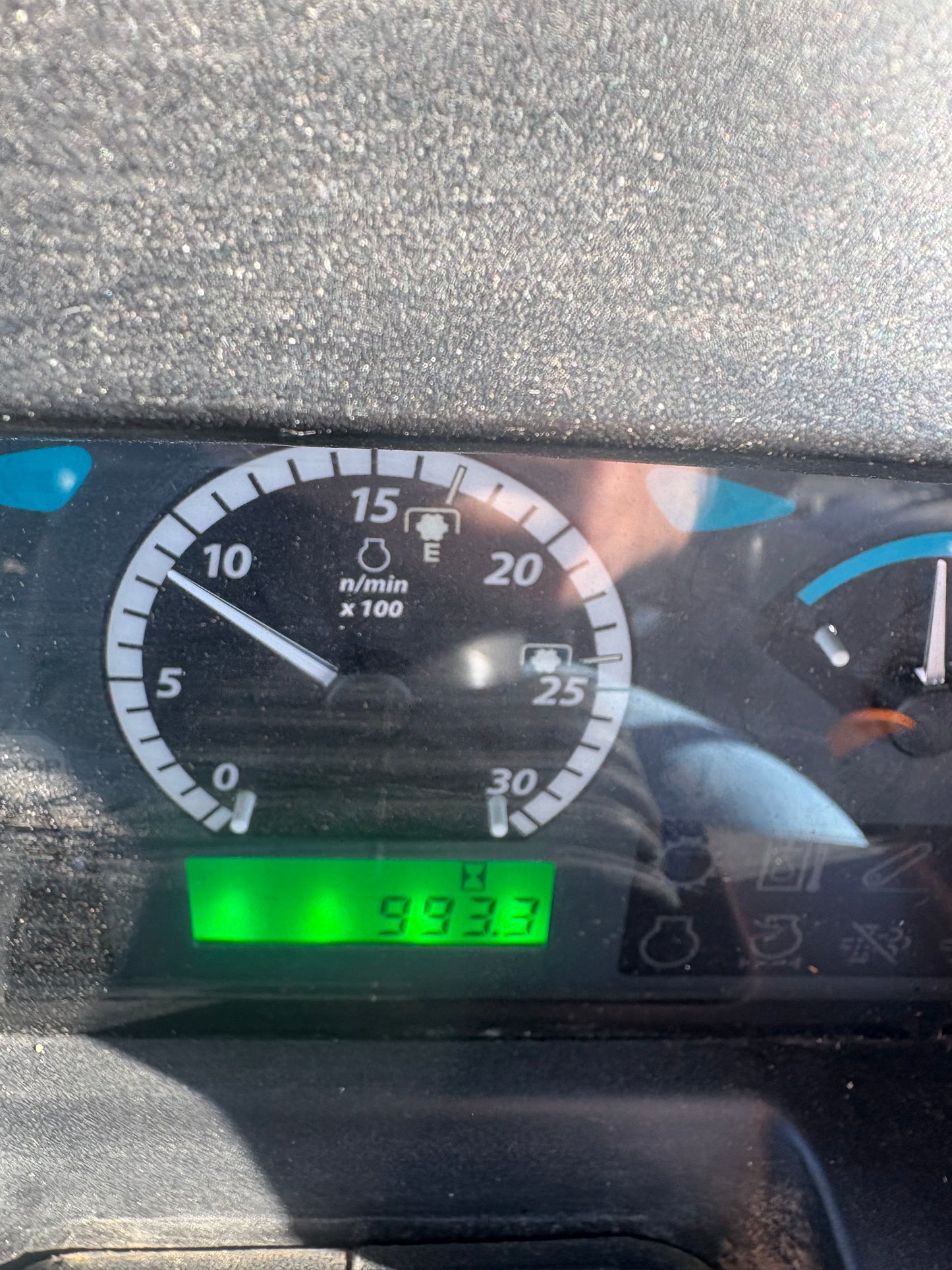 2014 John Deere 5100E / 553 Loader