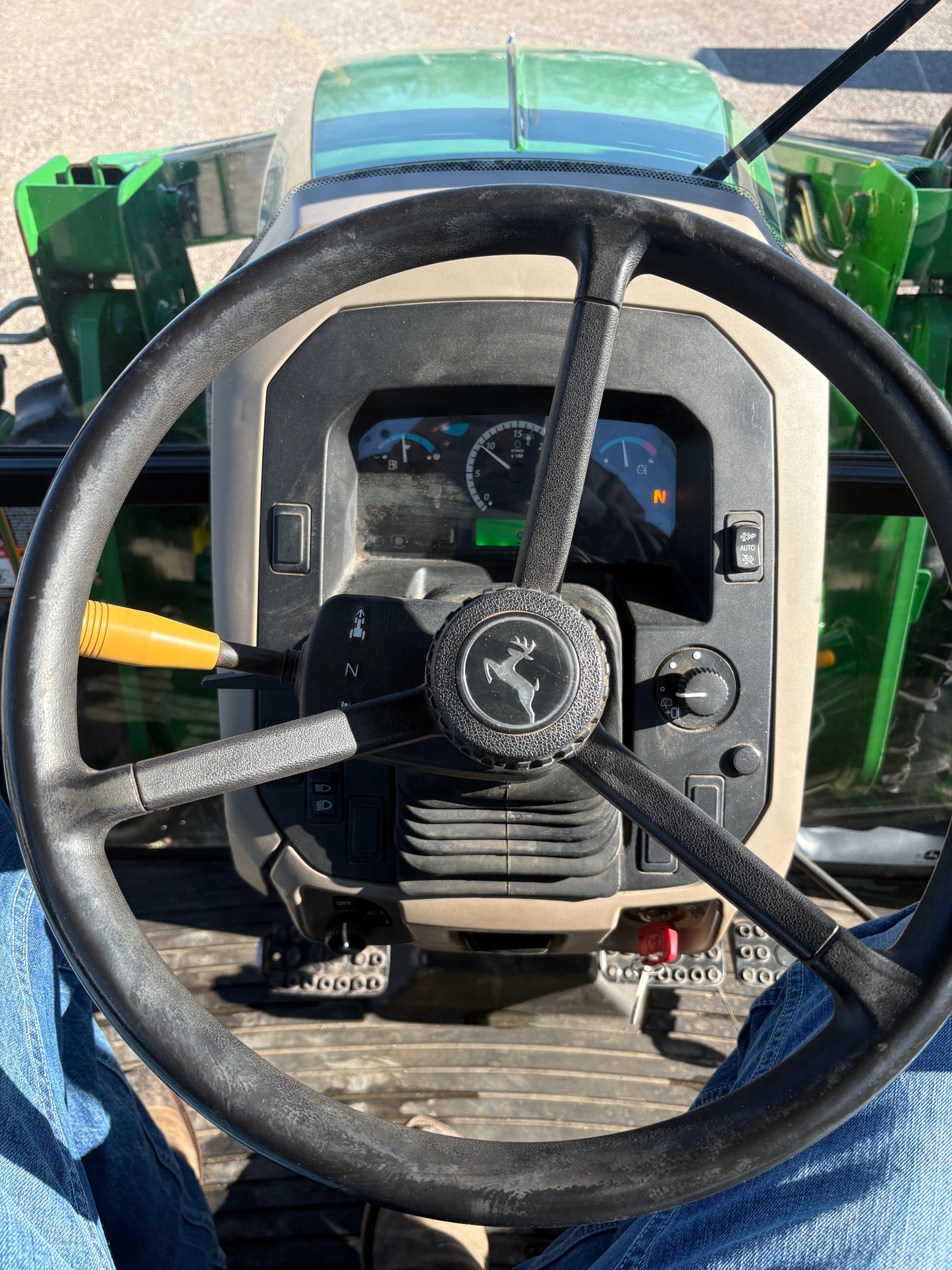 2014 John Deere 5100E / 553 Loader