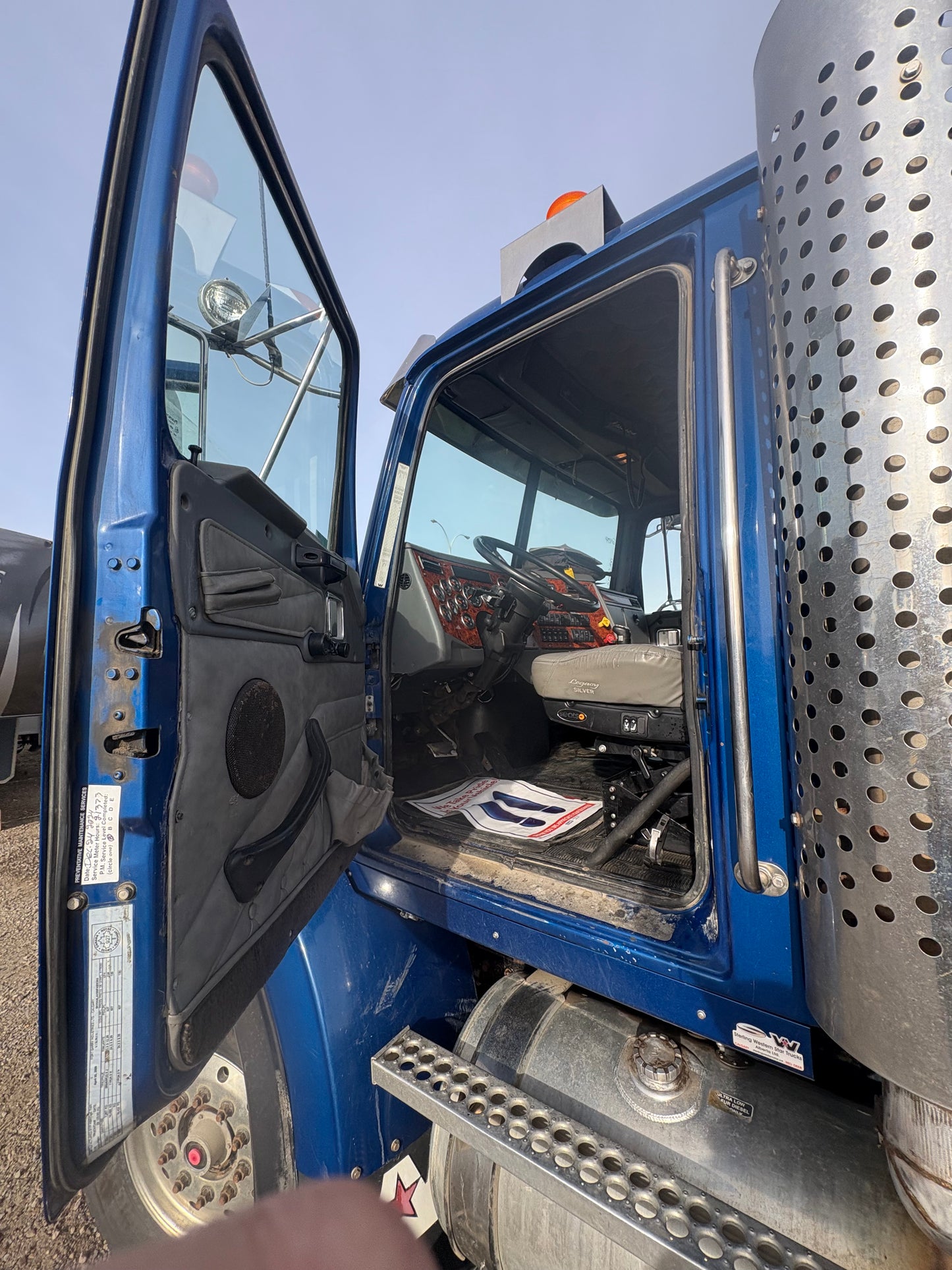 ‘09 Western Star 4900SA Dump Truck