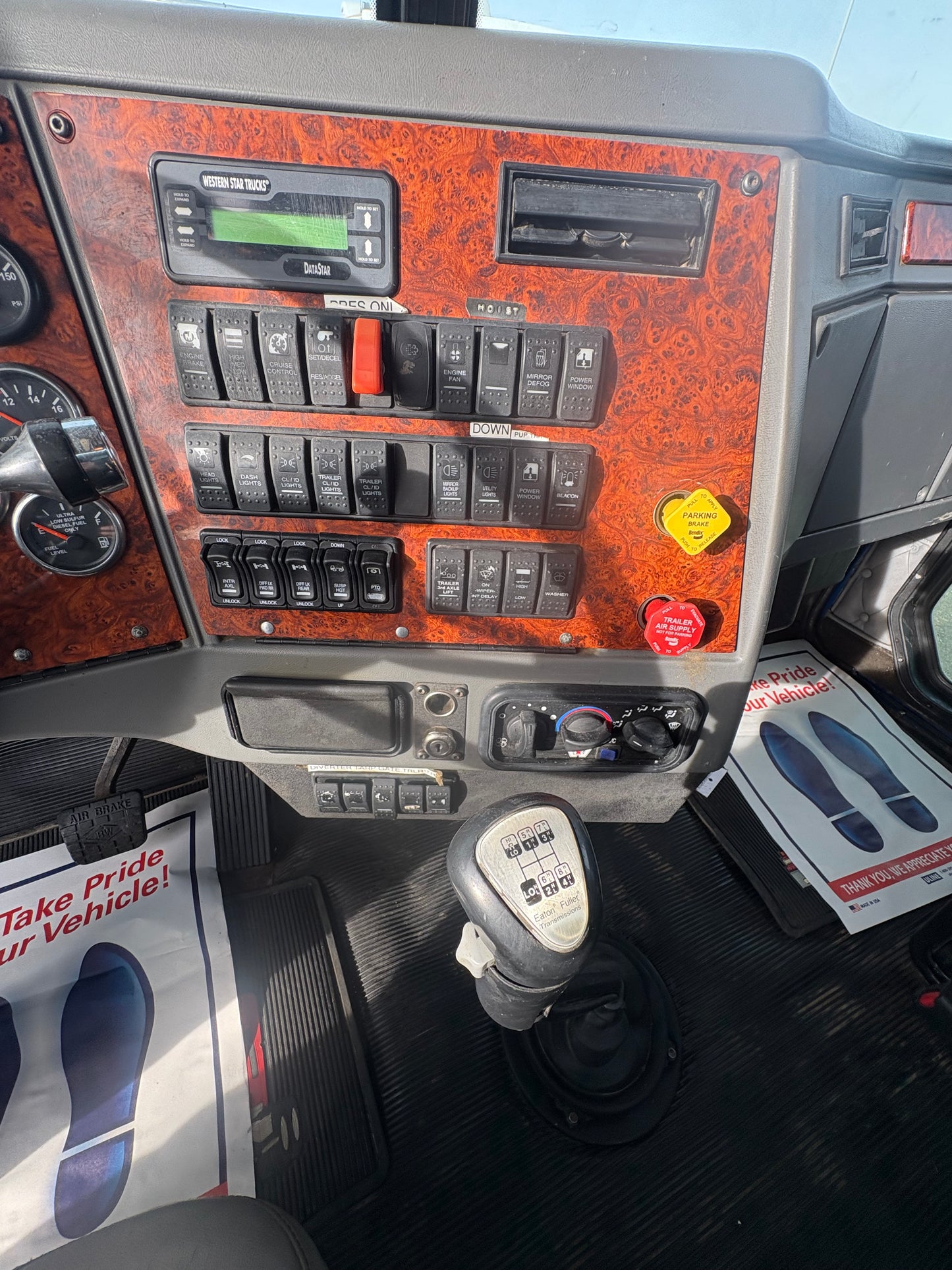 ‘09 Western Star 4900SA Dump Truck