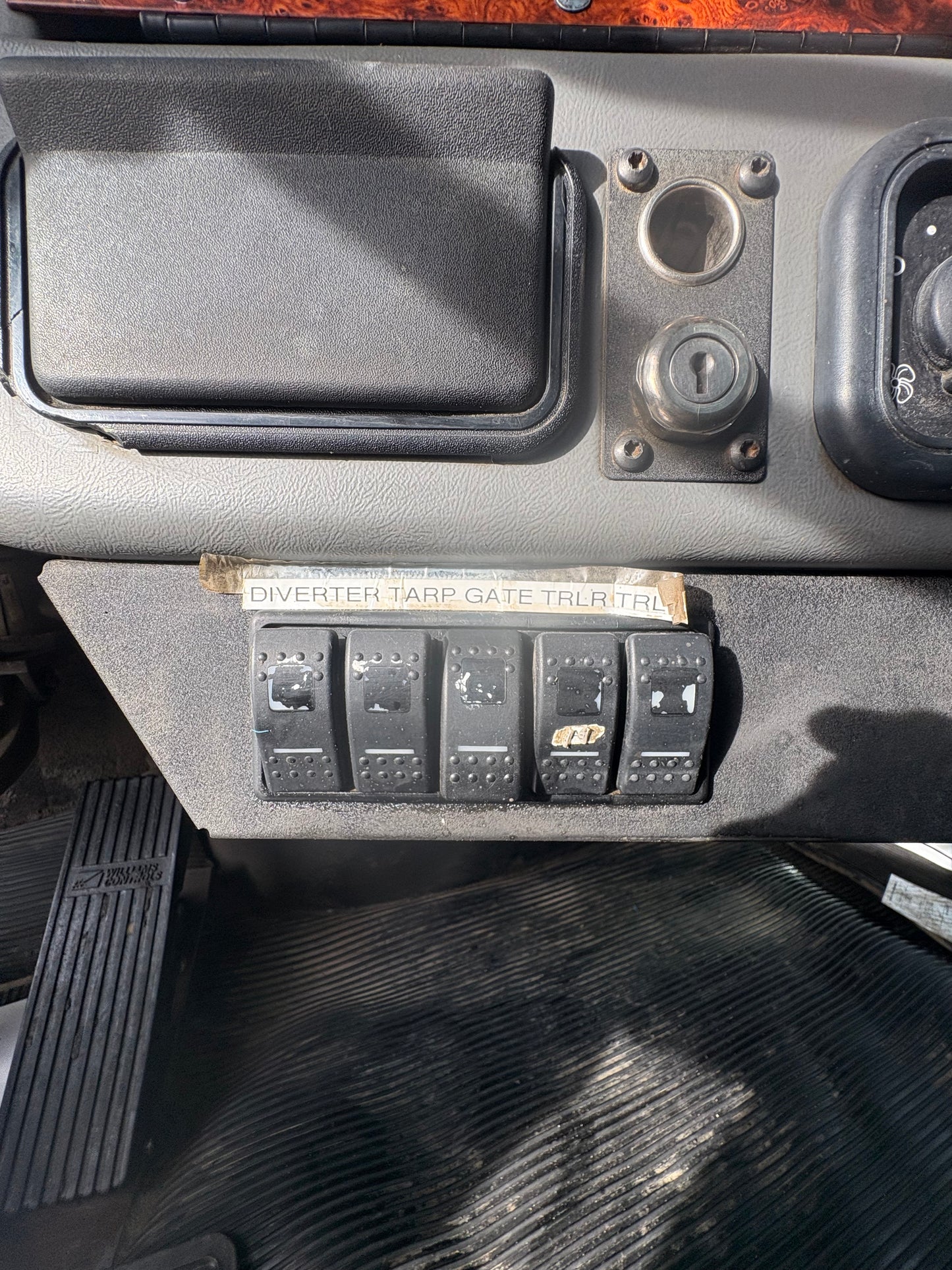 ‘09 Western Star 4900SA Dump Truck