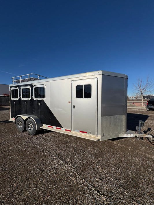 2015 Featherlite 3 Horse Trailer