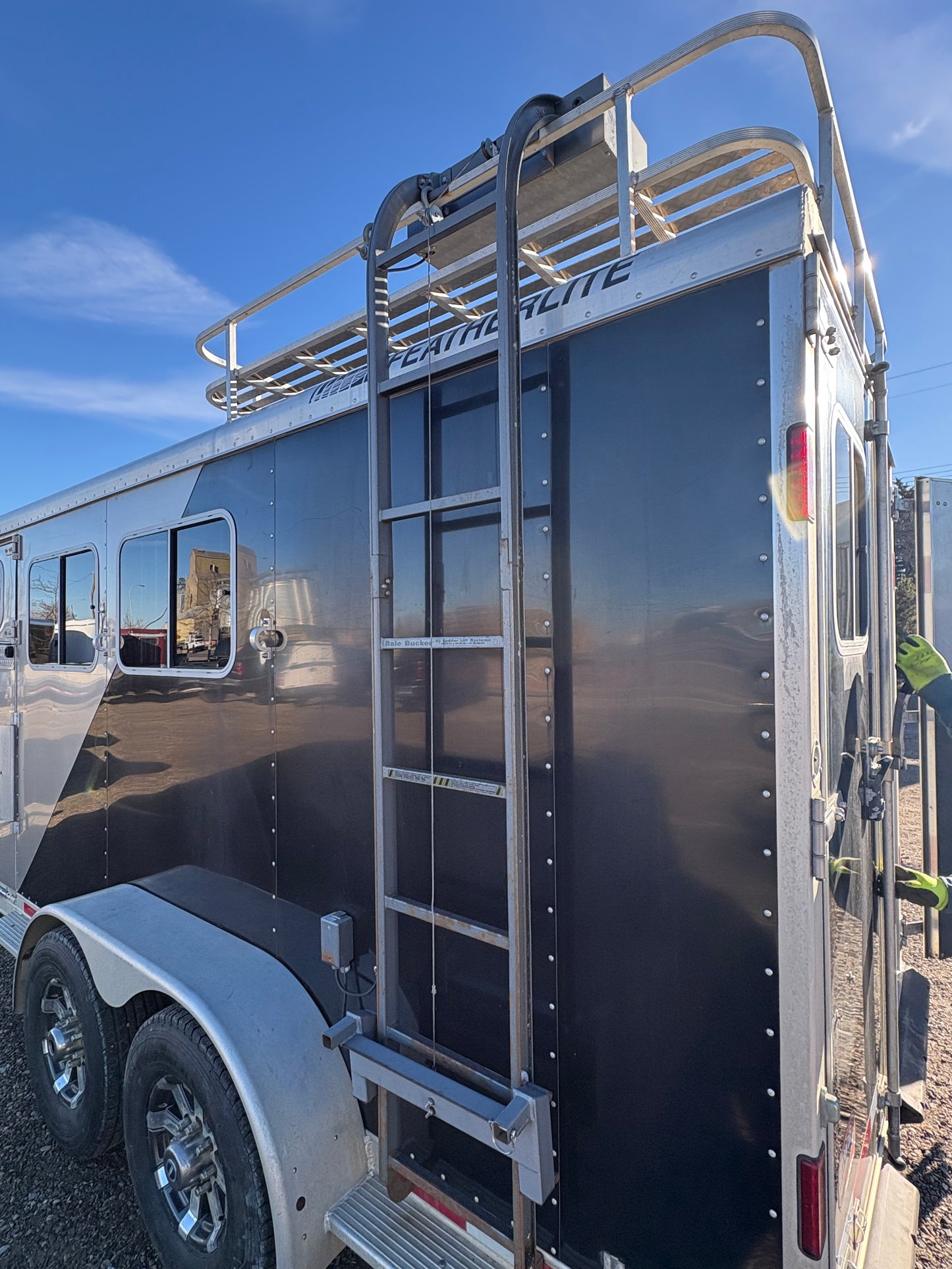 2015 Featherlite 3 Horse Trailer