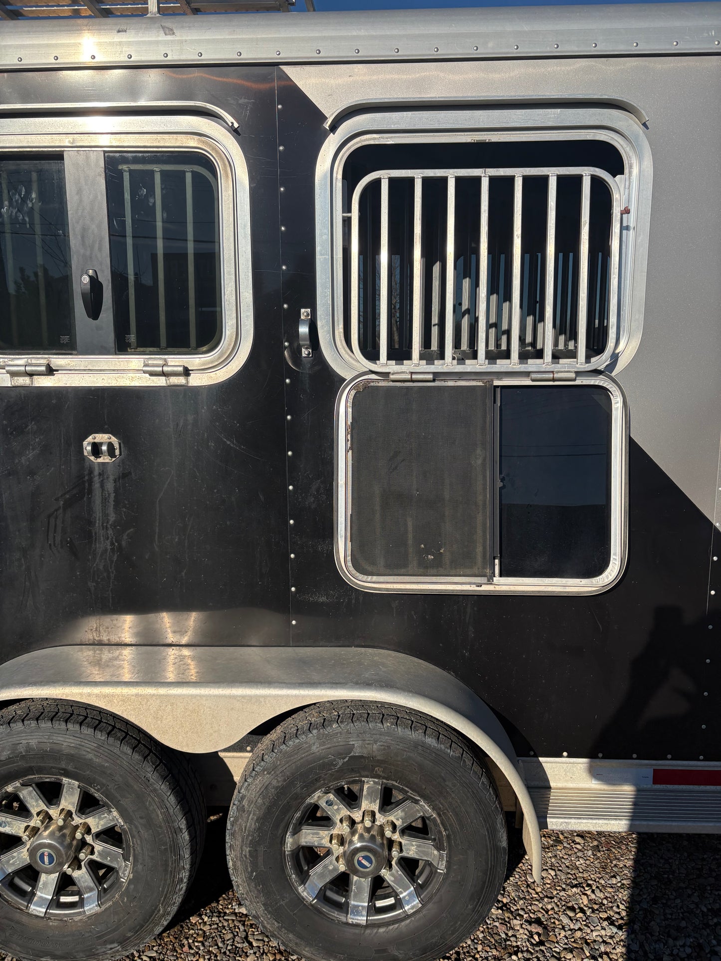 2015 Featherlite 3 Horse Trailer
