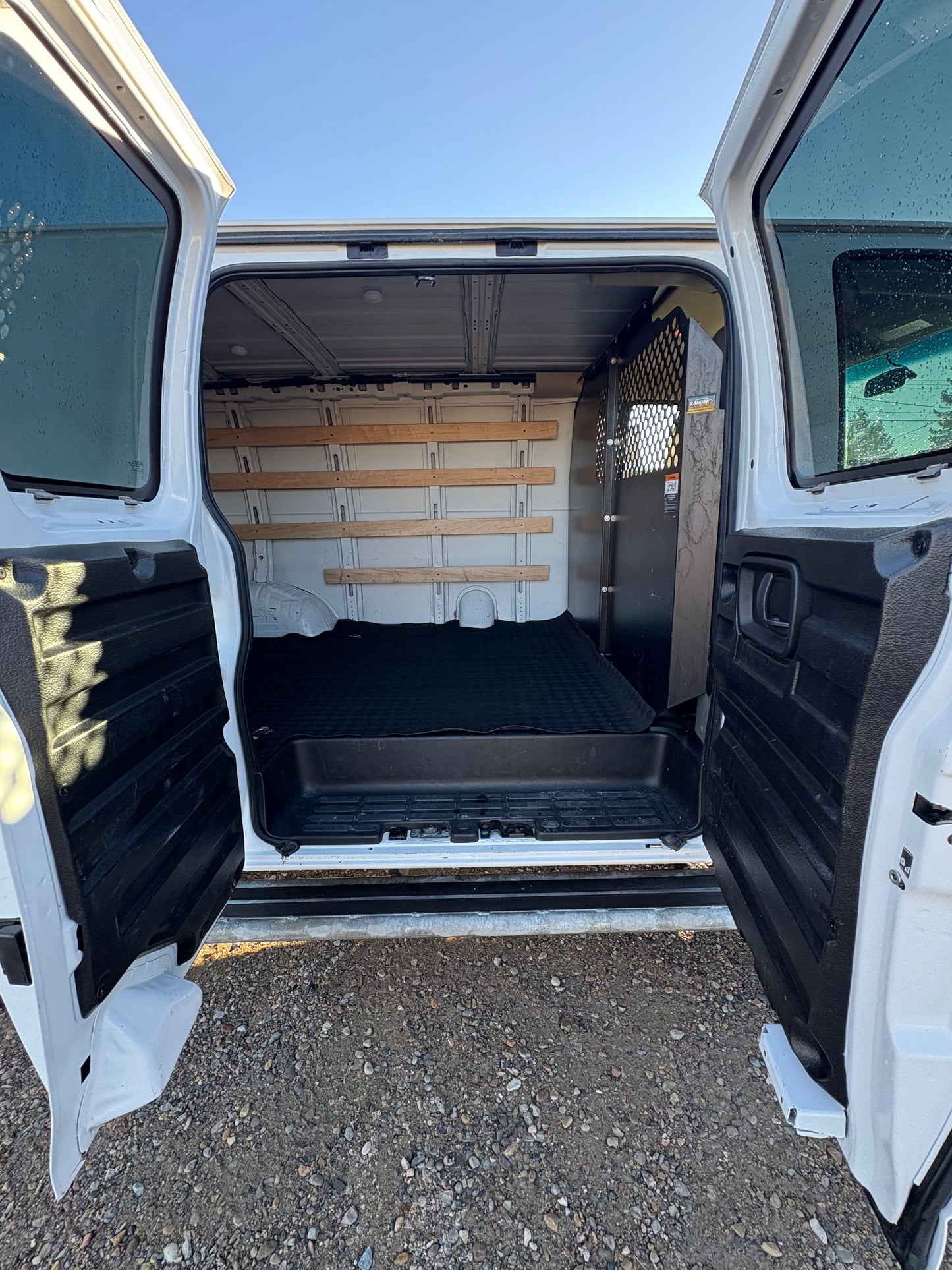 2023 GMC 2500 Cargo Van