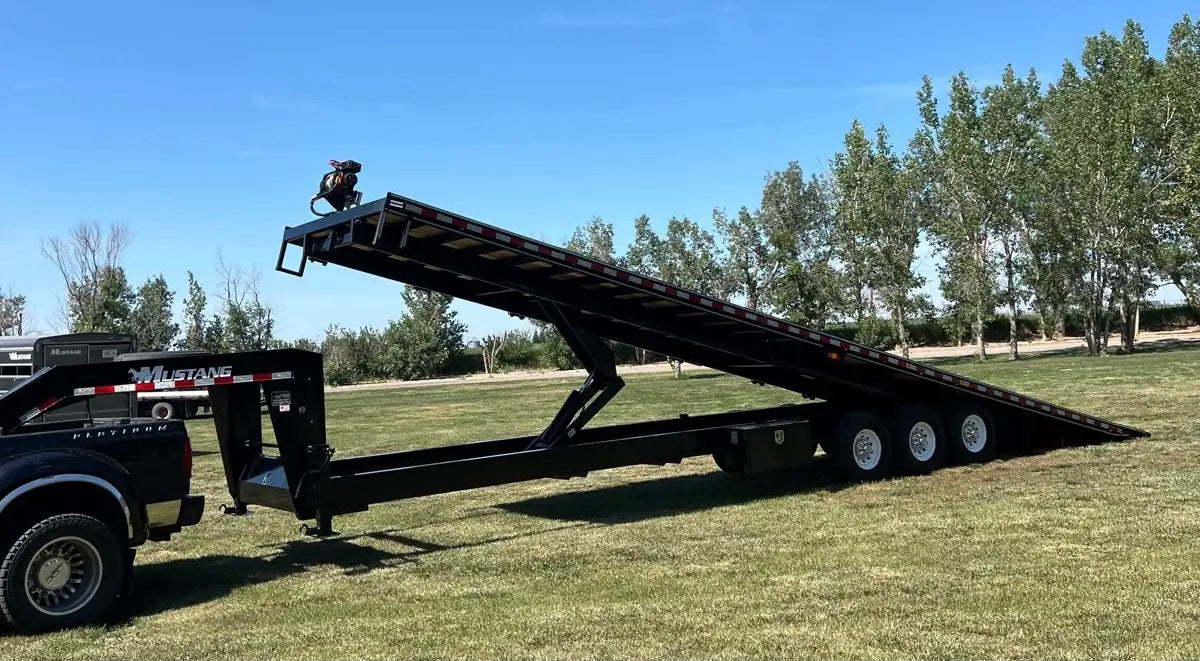 New 2025 Mustang Container Tilt Trailer