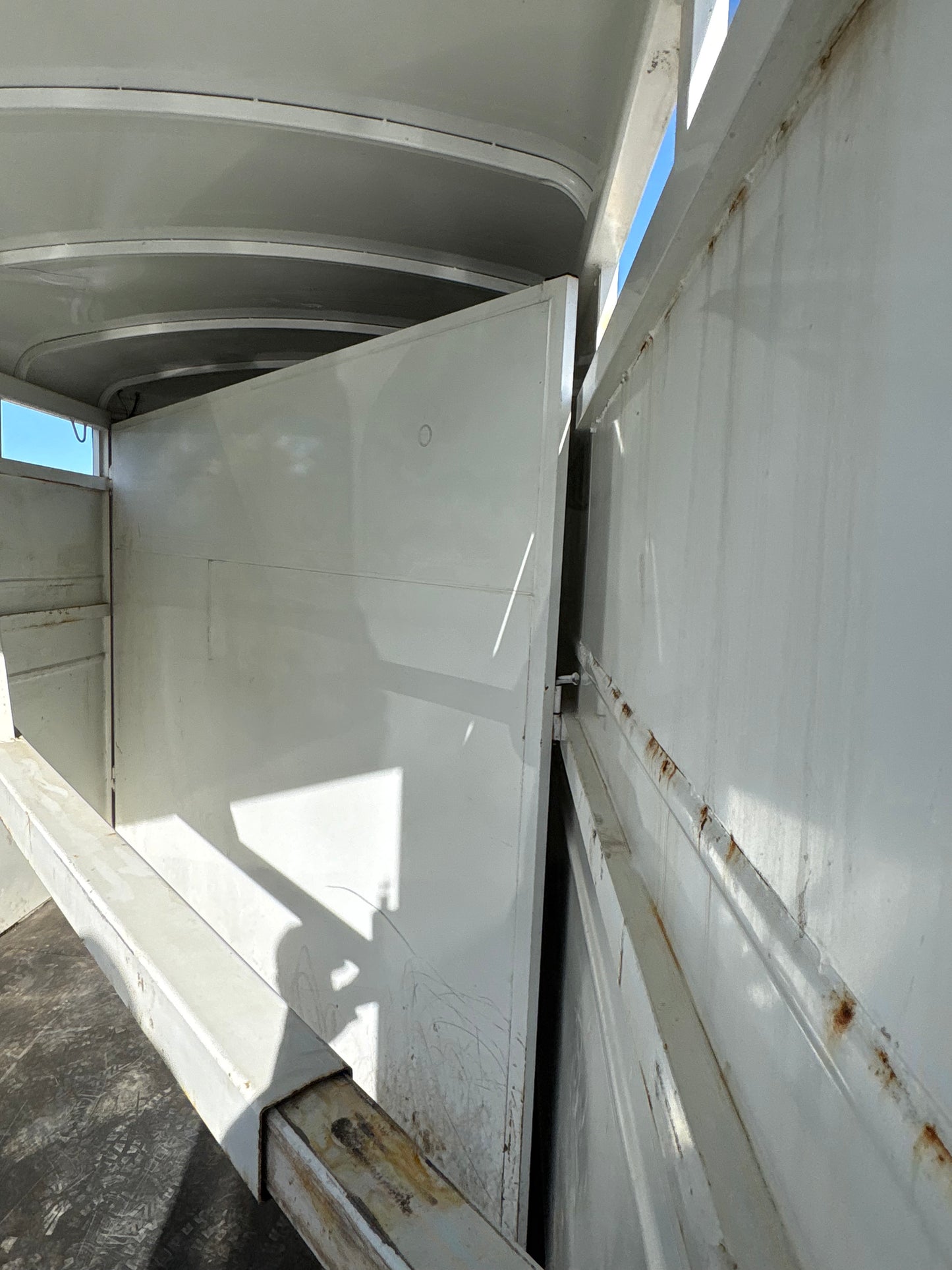 Windsor 2Horse Stock/ Combo Horse Trailer