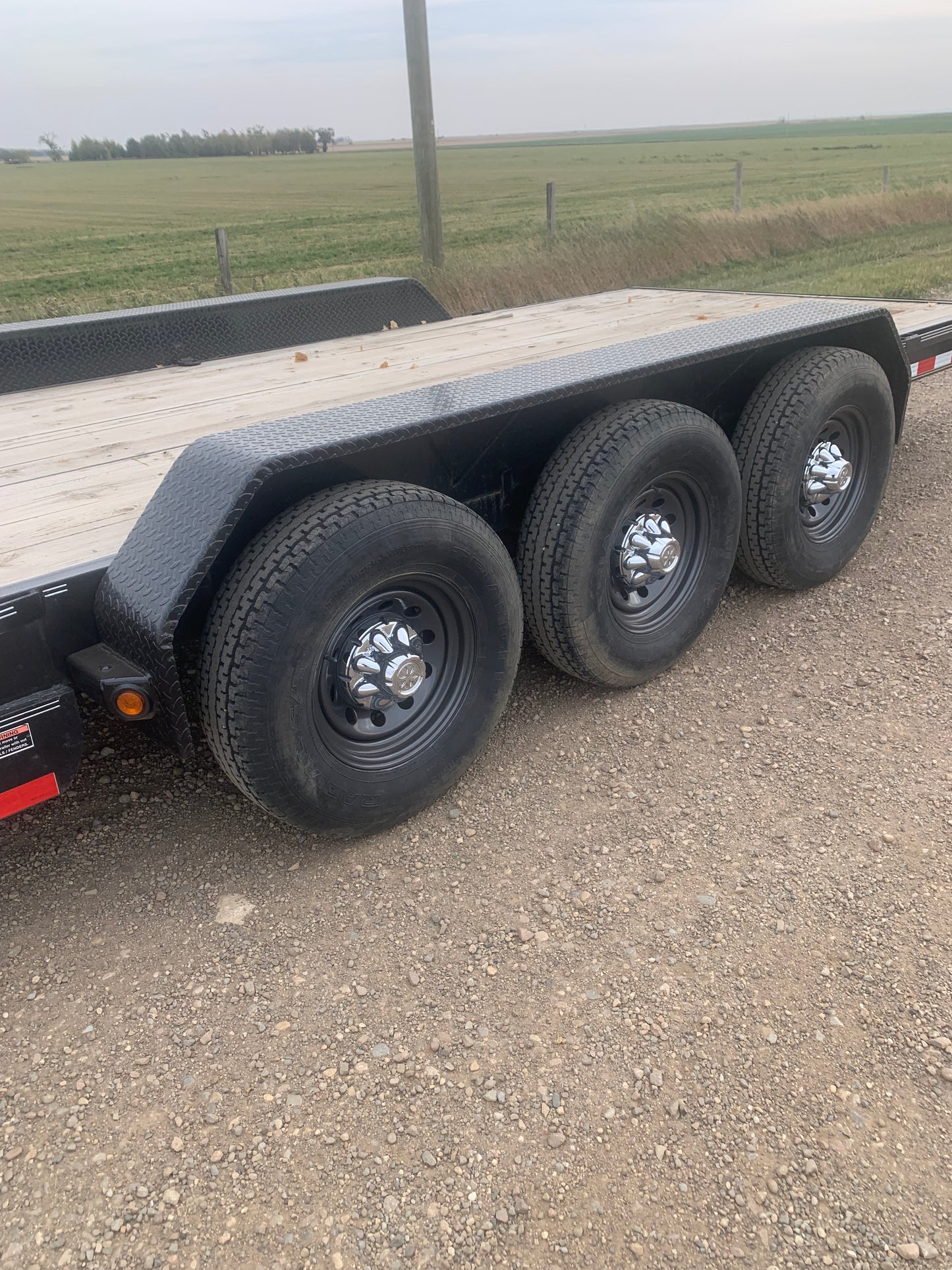 2014 LoadTrail 24ft Trailer Carhauler/ Construction