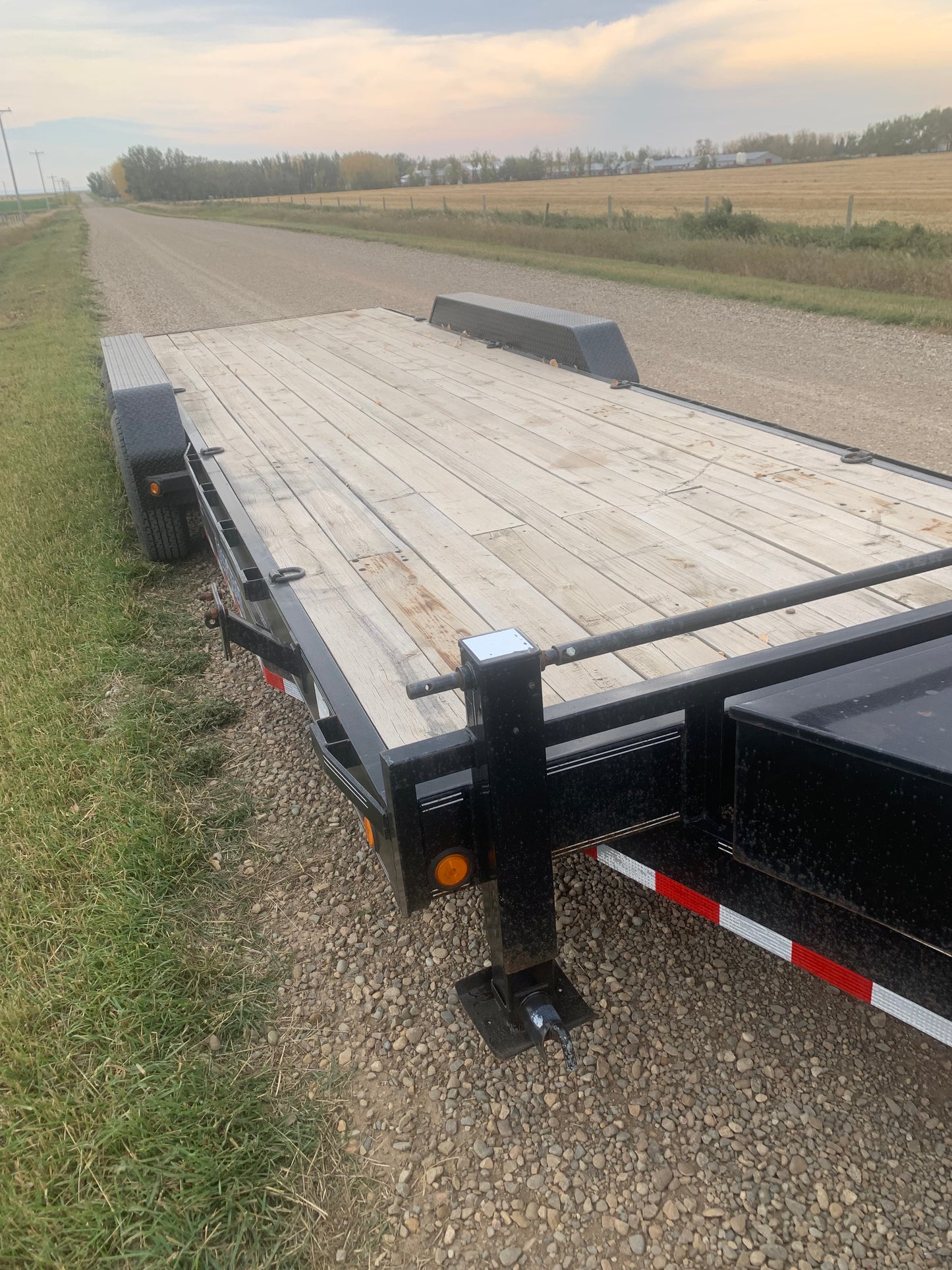 2014 LoadTrail 24ft Trailer Carhauler/ Construction