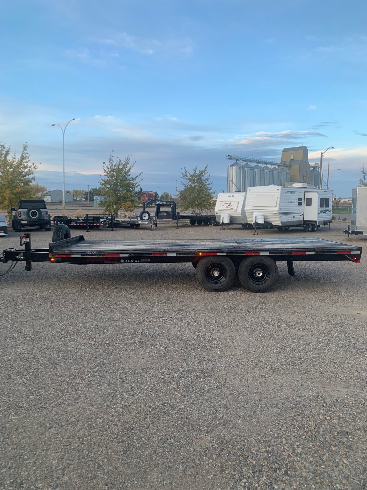 2022 Double A 20ft Tandem Deckover Flatdeck Trailer