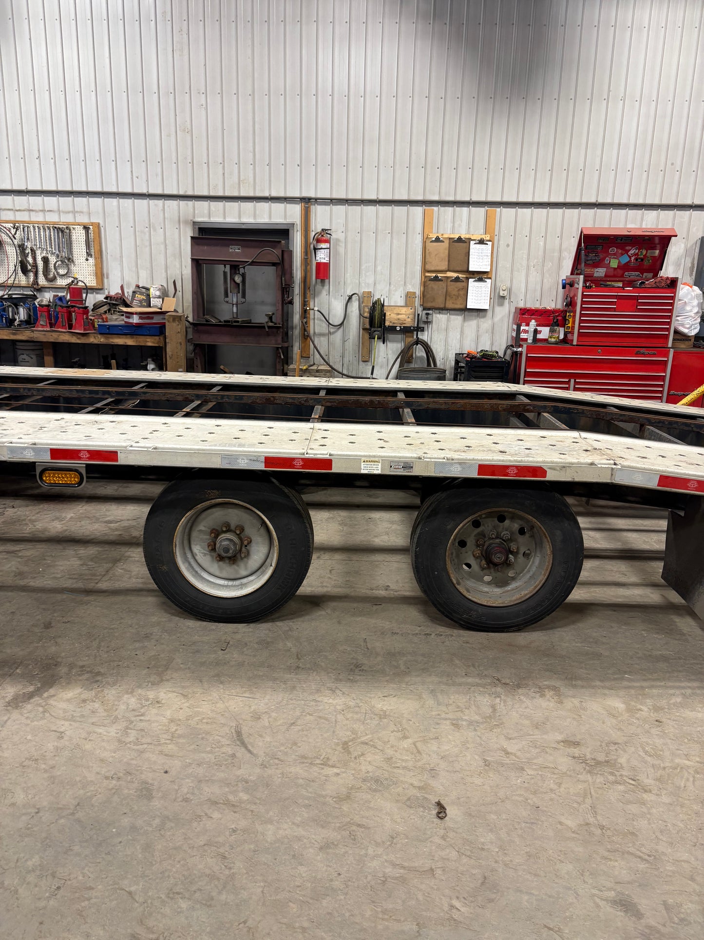 2016 Shipshe 53’ Gooseneck Trailer