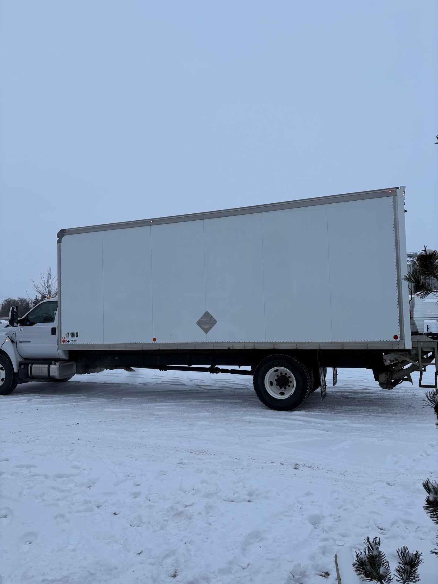 2022 F750 Moving Delivery Truck