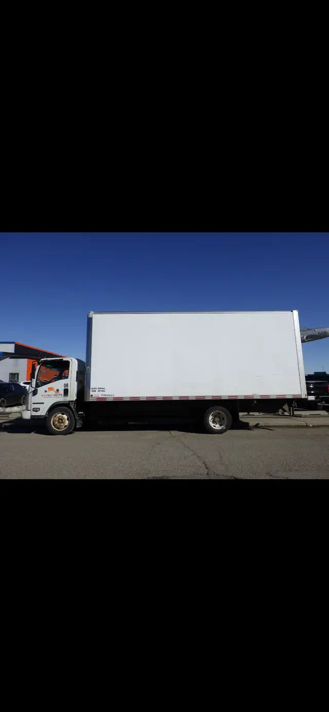 2016 Isuzu DryVan Box Truck