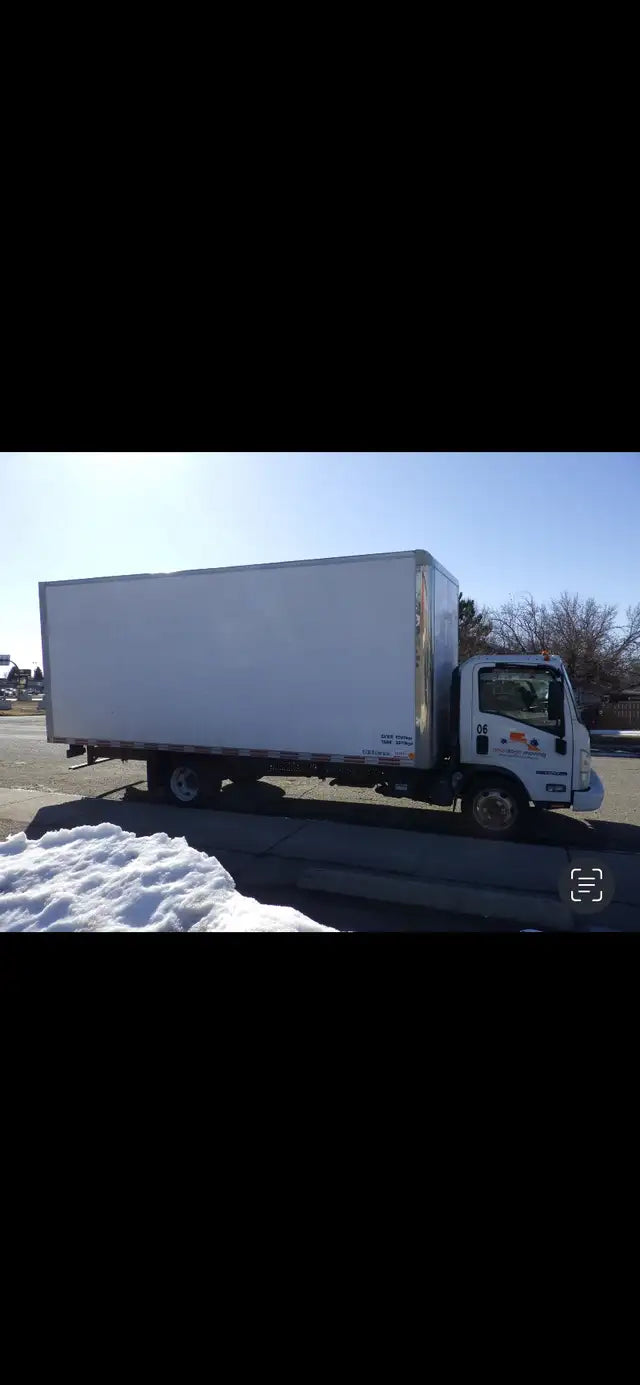 2016 Isuzu DryVan Box Truck